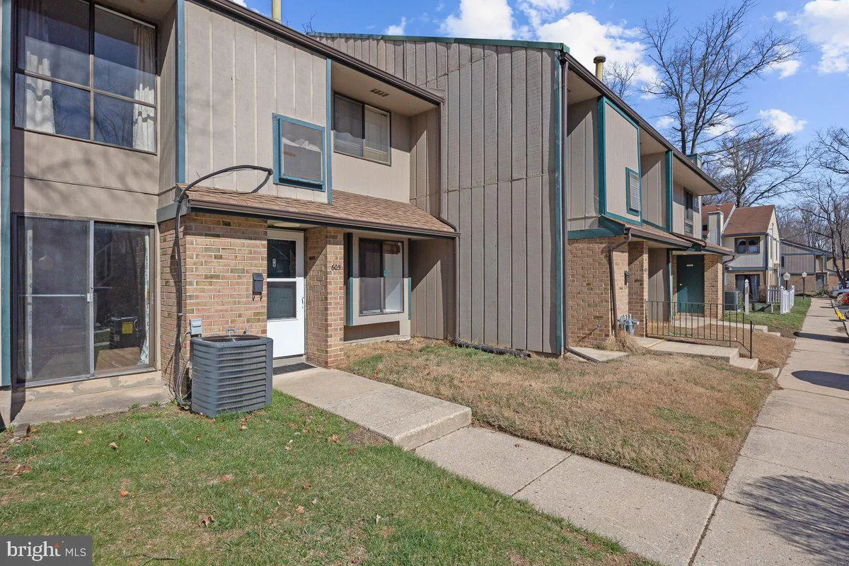 Clementon, New Jersey 08021, United States, 2 Bedrooms Bedrooms, ,1 BathroomBathrooms,Residential,Pending,90446