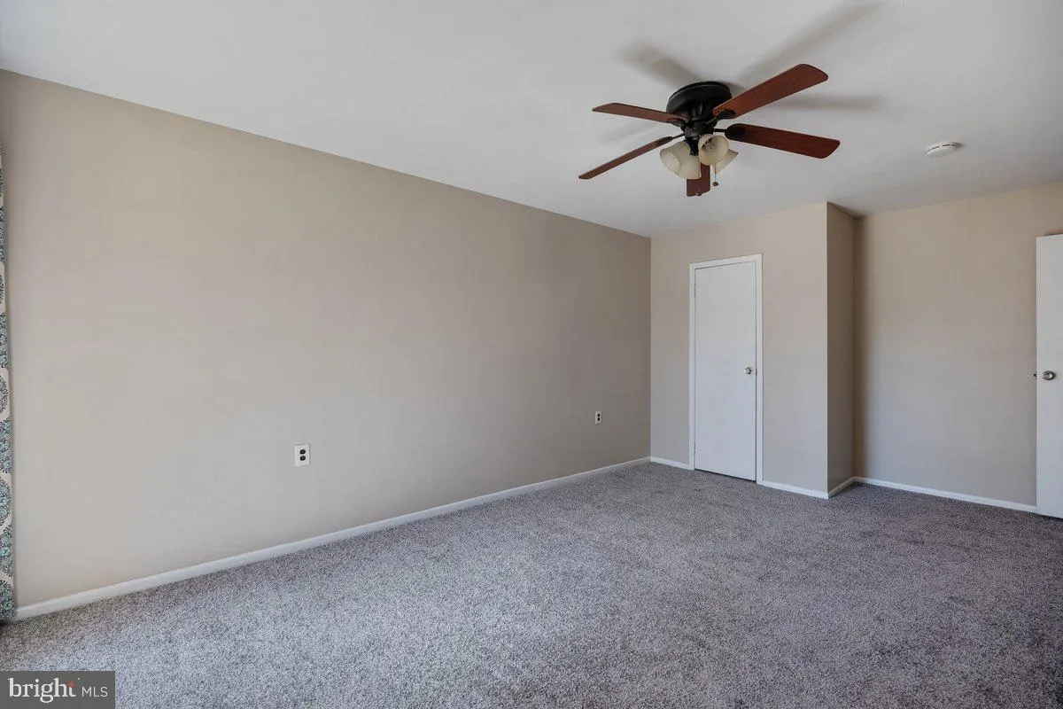 Clementon, New Jersey 08021, United States, 2 Bedrooms Bedrooms, ,1 BathroomBathrooms,Residential,Pending,90446