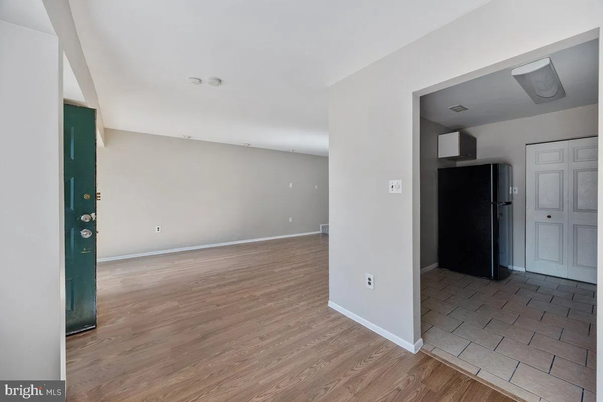 Clementon, New Jersey 08021, United States, 2 Bedrooms Bedrooms, ,1 BathroomBathrooms,Residential,Pending,90446