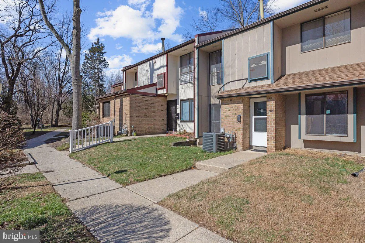 Clementon, New Jersey 08021, United States, 2 Bedrooms Bedrooms, ,1 BathroomBathrooms,Residential,Pending,90446