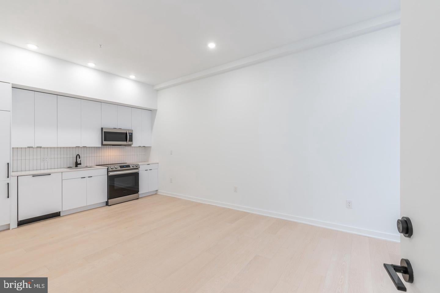 2414 FRANKFORD AVENUE 1