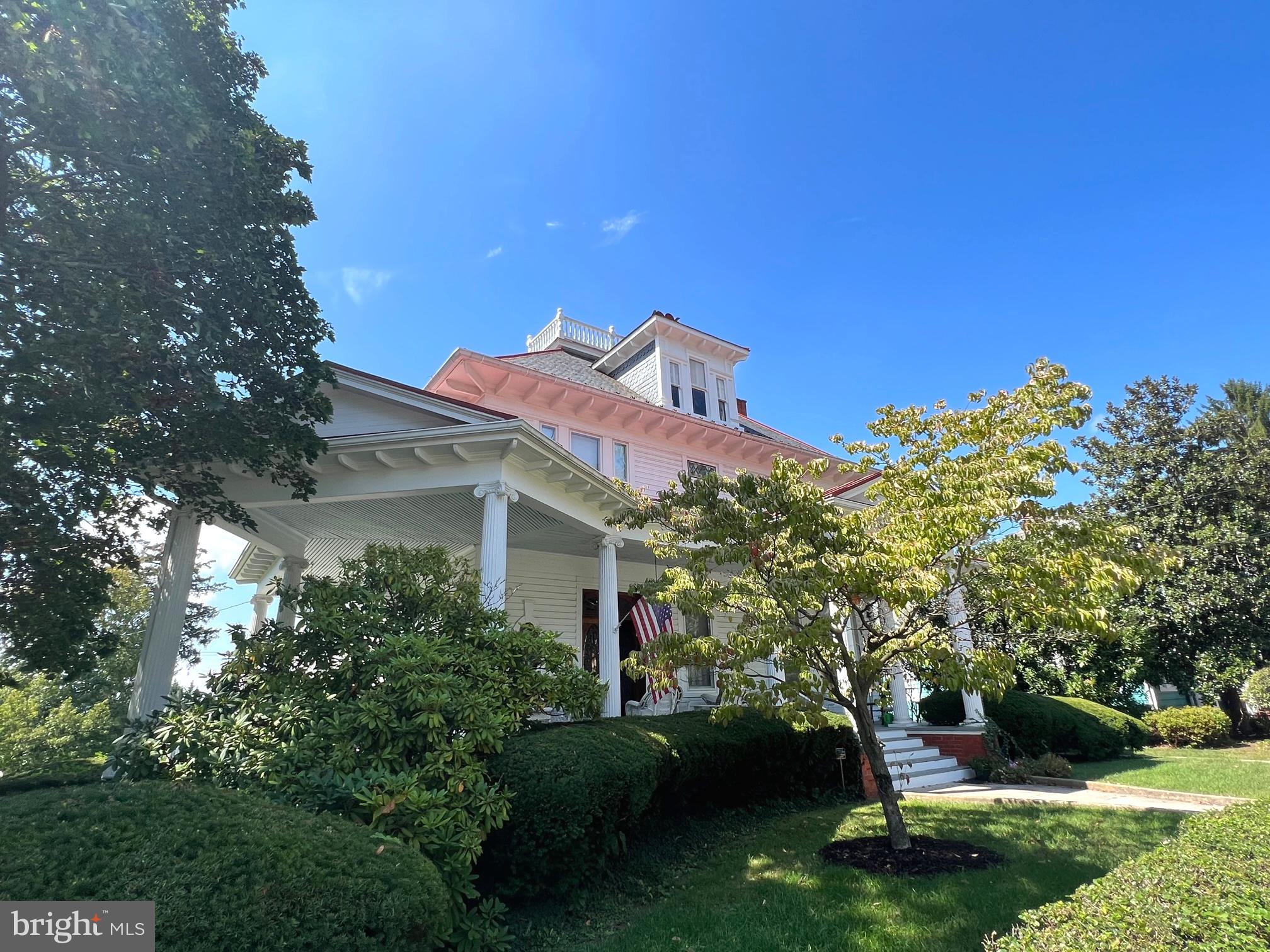 CHARLES TOWN - Residential Lease