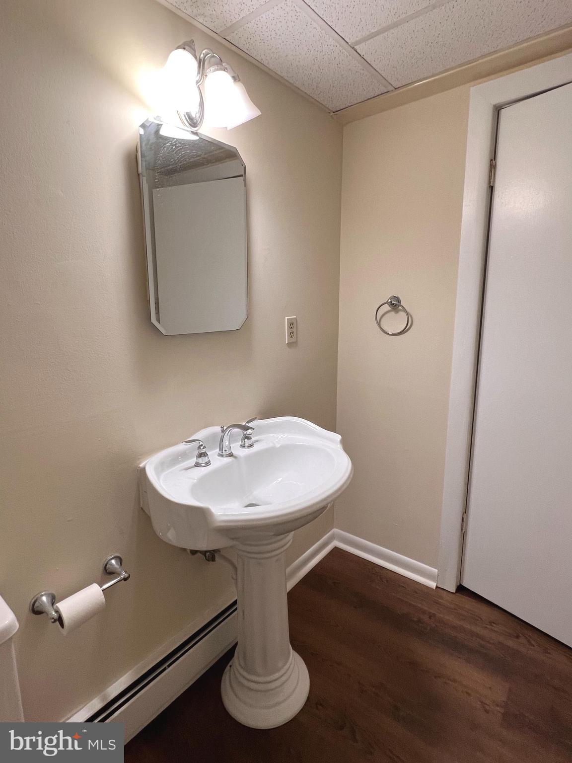 CHARLES TOWN - Residential Lease