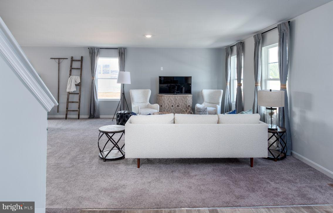 LADYSMITH VILLAGE - Residential