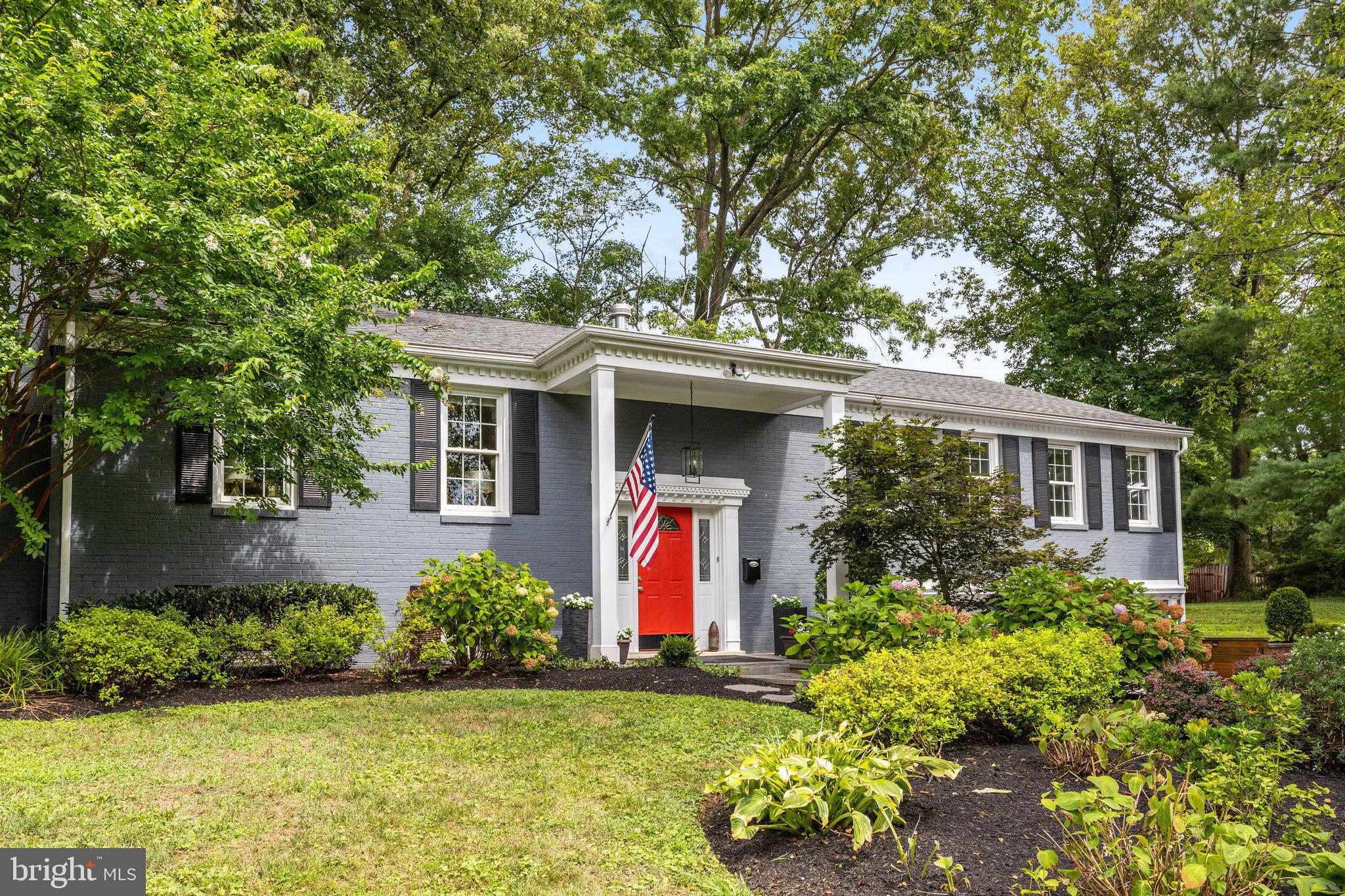 MANTUA - Residential