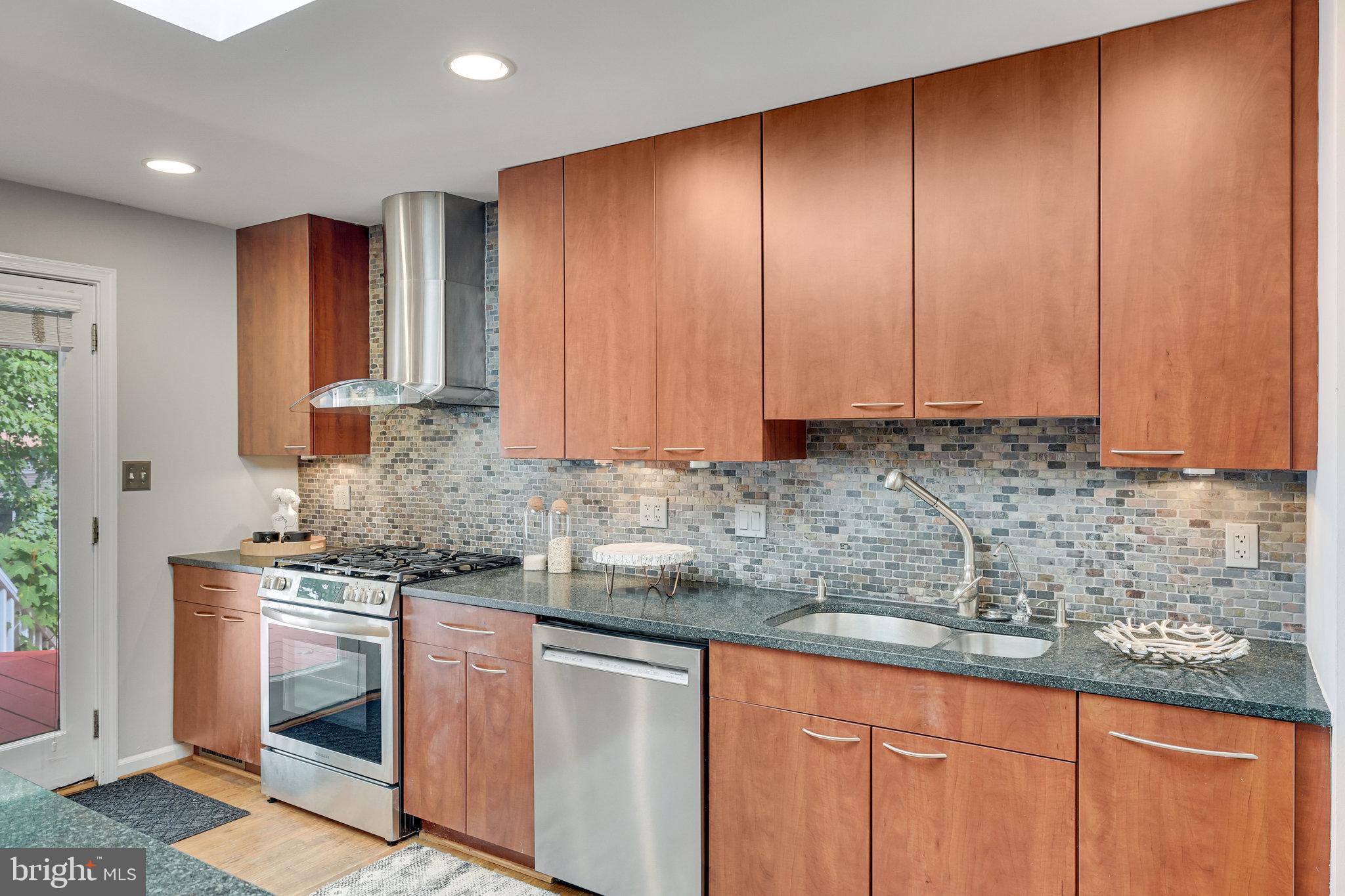 MANTUA - Residential