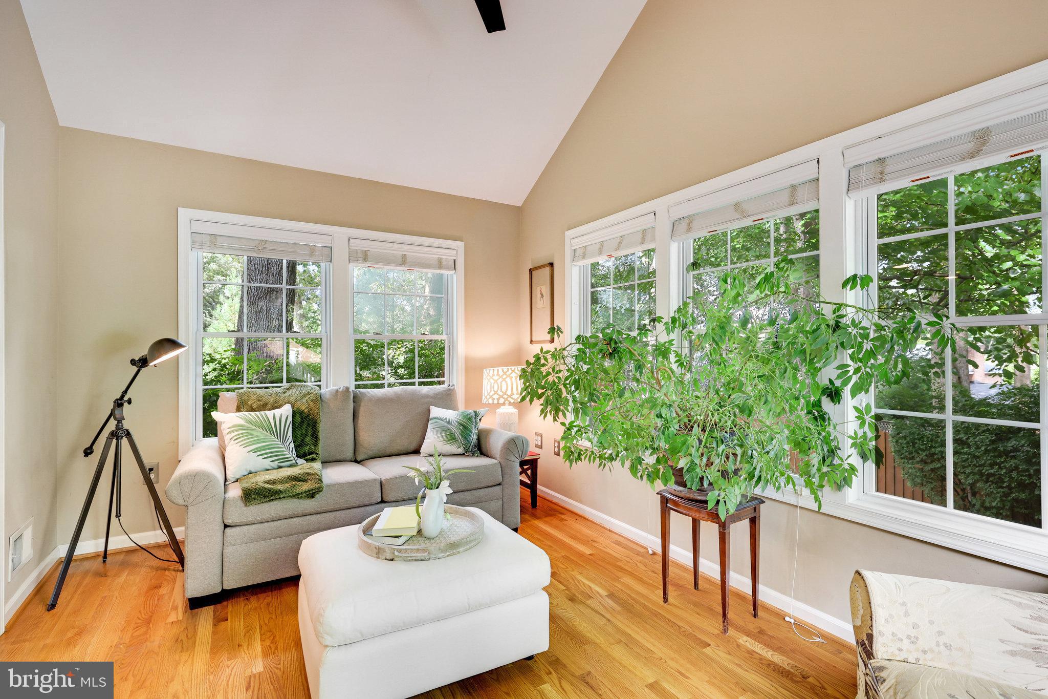 MANTUA - Residential