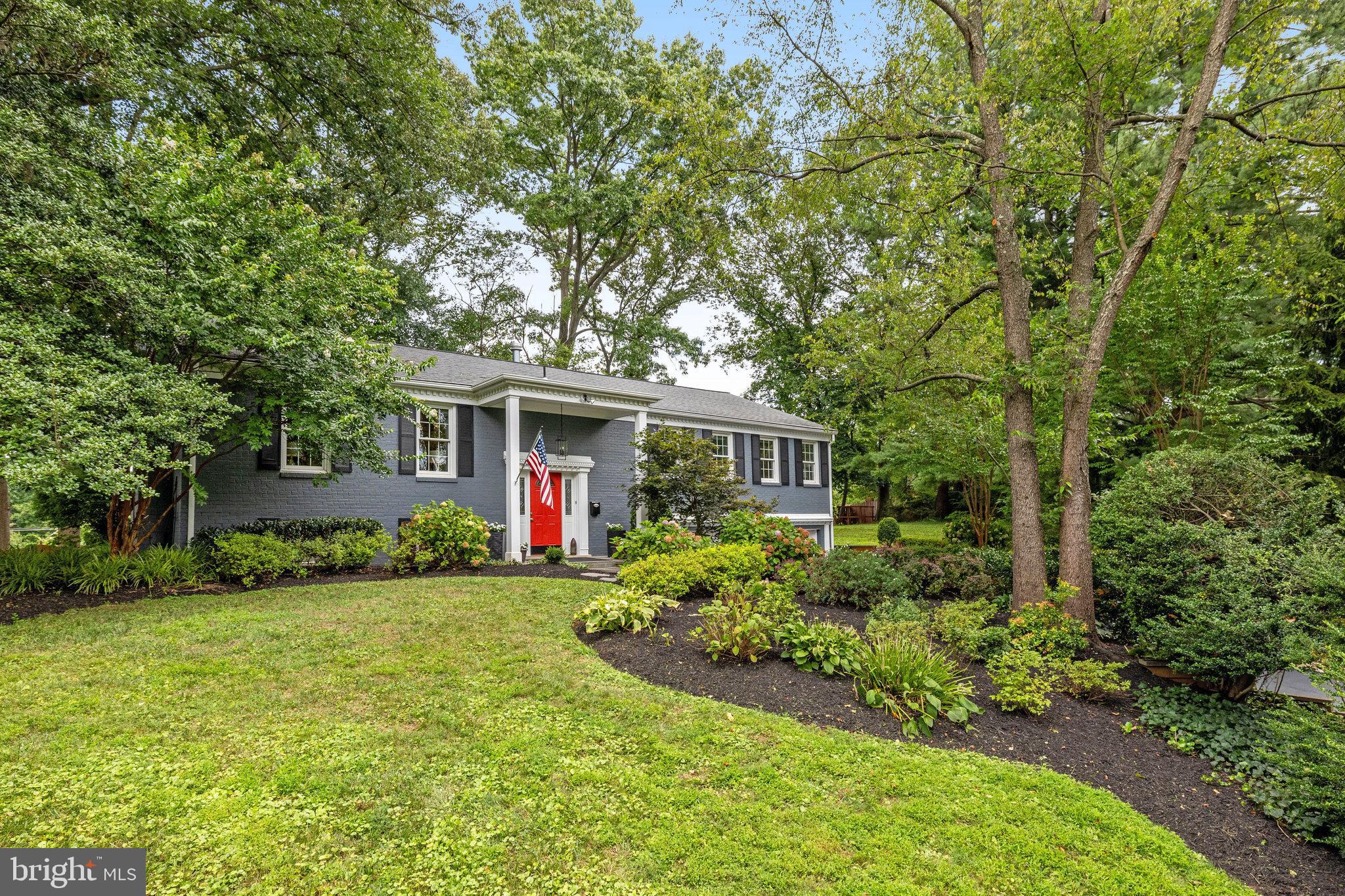 MANTUA - Residential