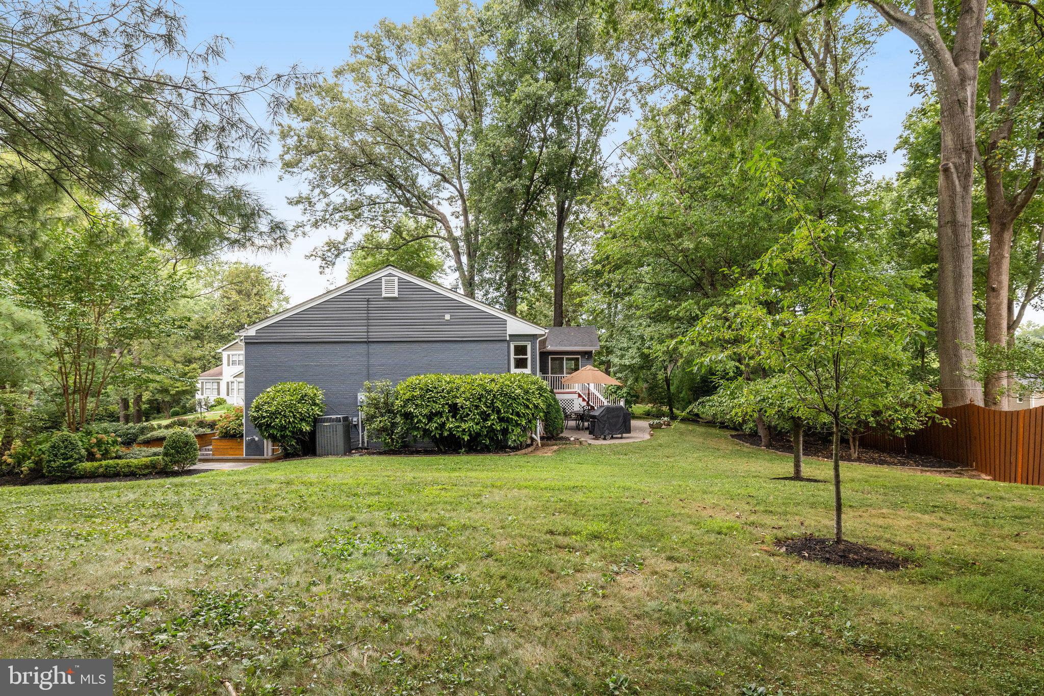 MANTUA - Residential