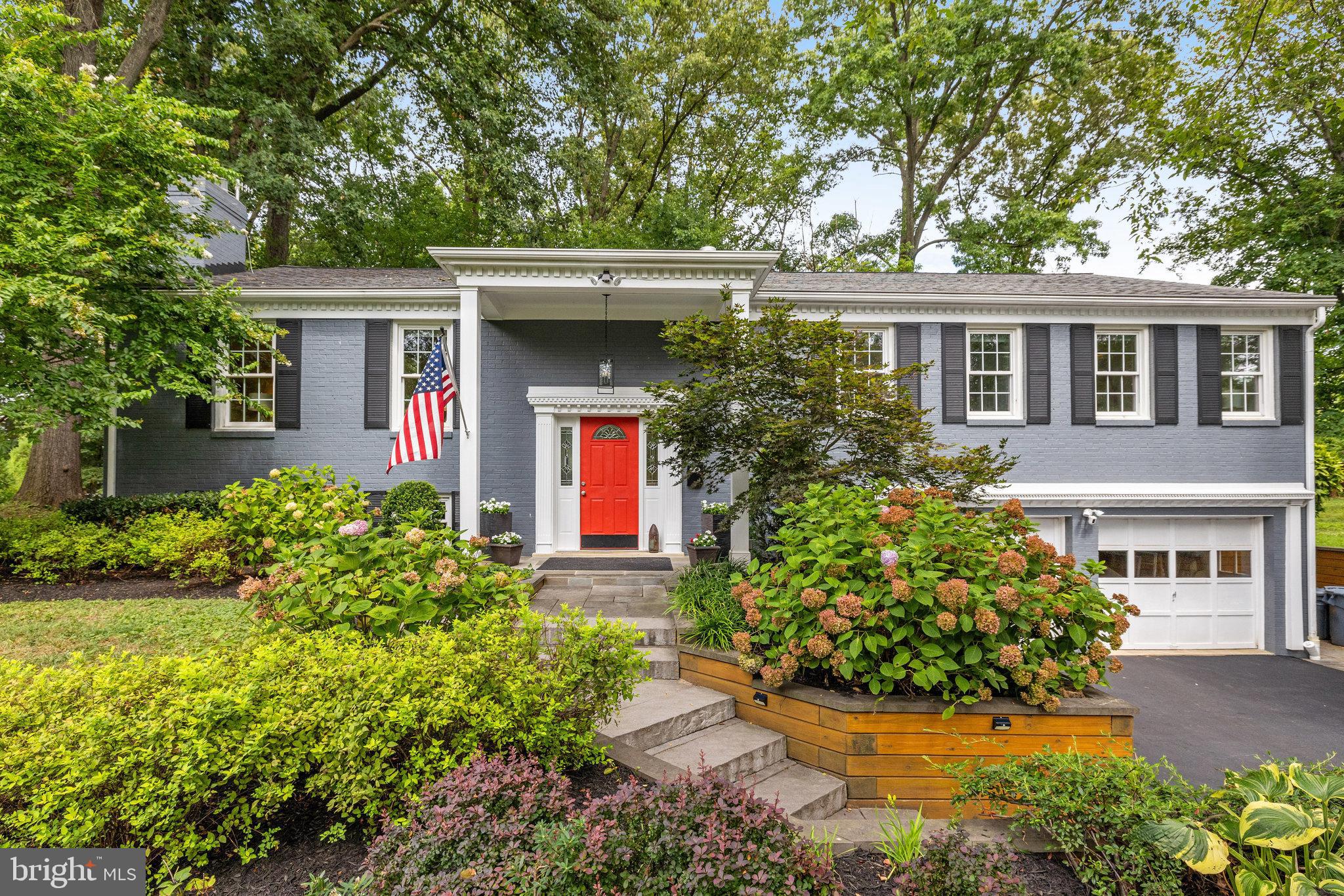 MANTUA - Residential