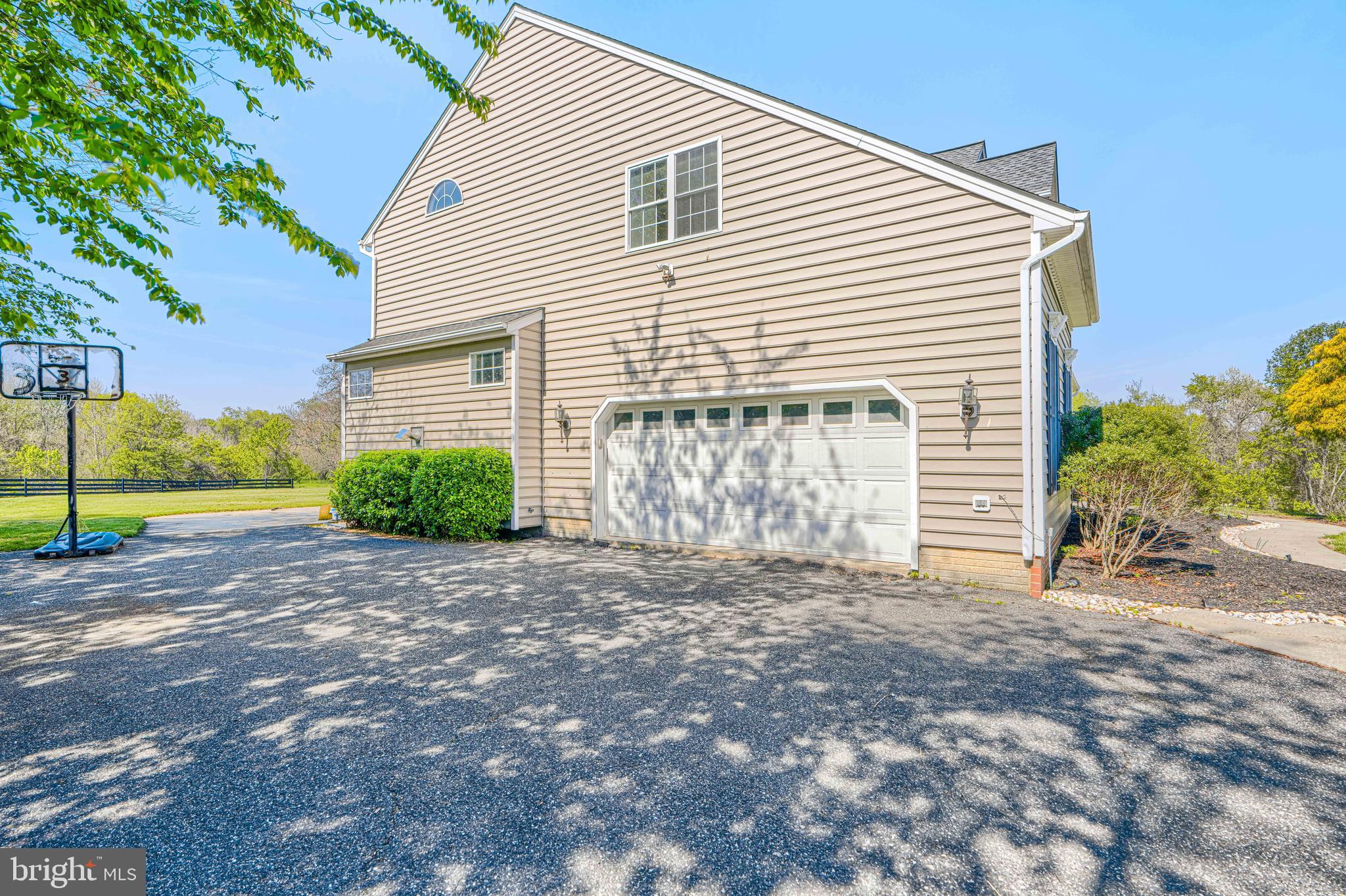 FIELDERS FARM - Residential