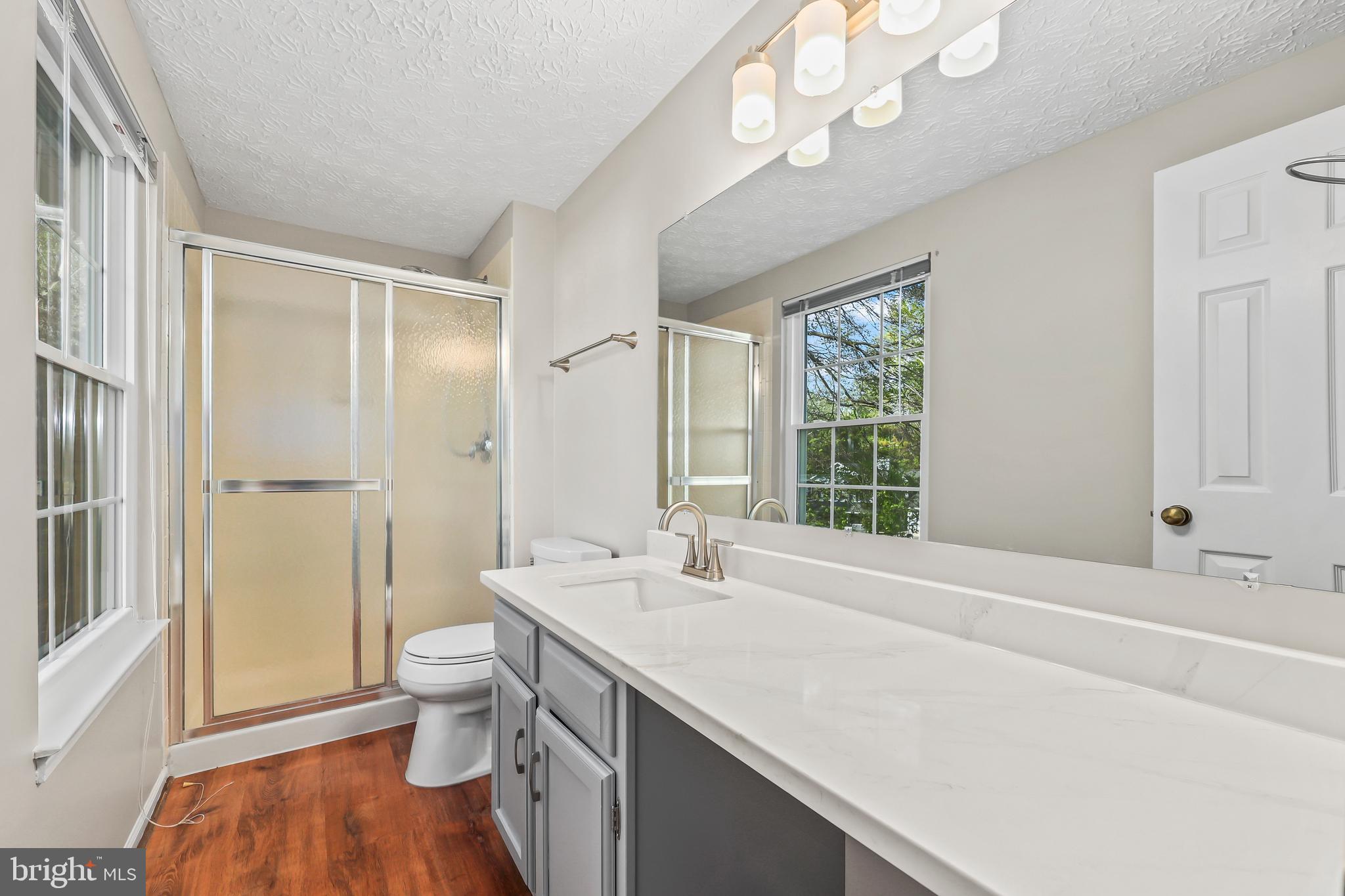 MIDDLE VALLEY - Residential