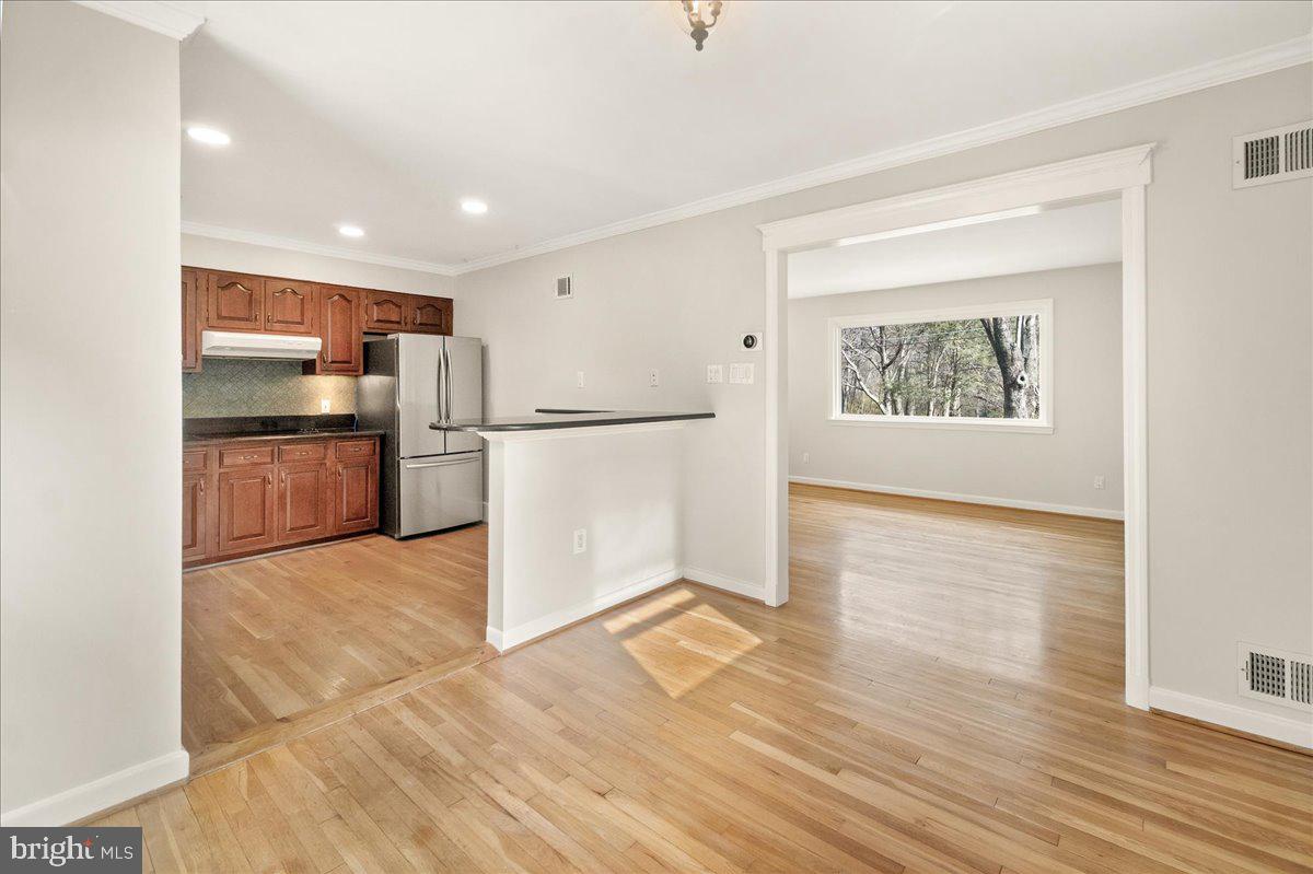 WOODSIDE - Residential