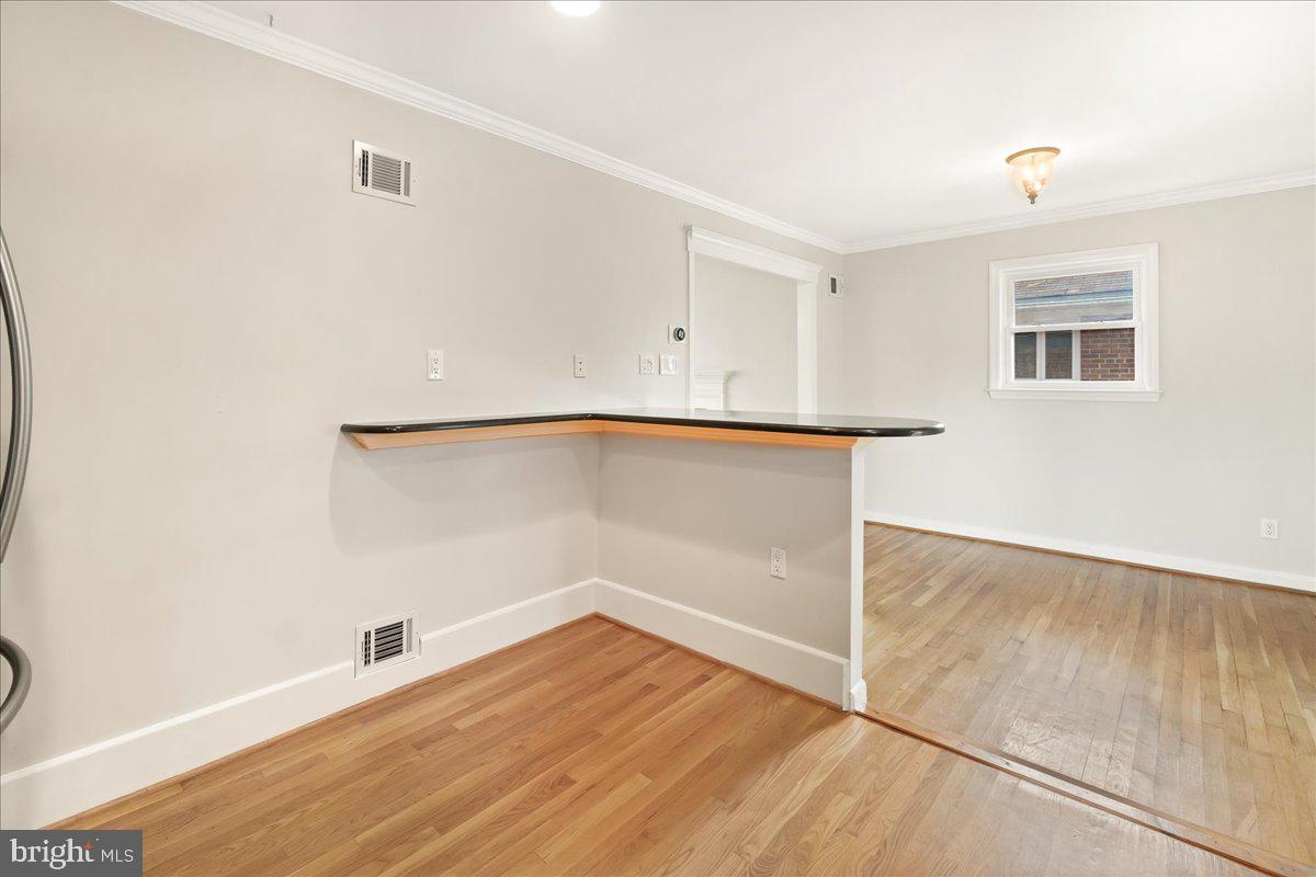 WOODSIDE - Residential