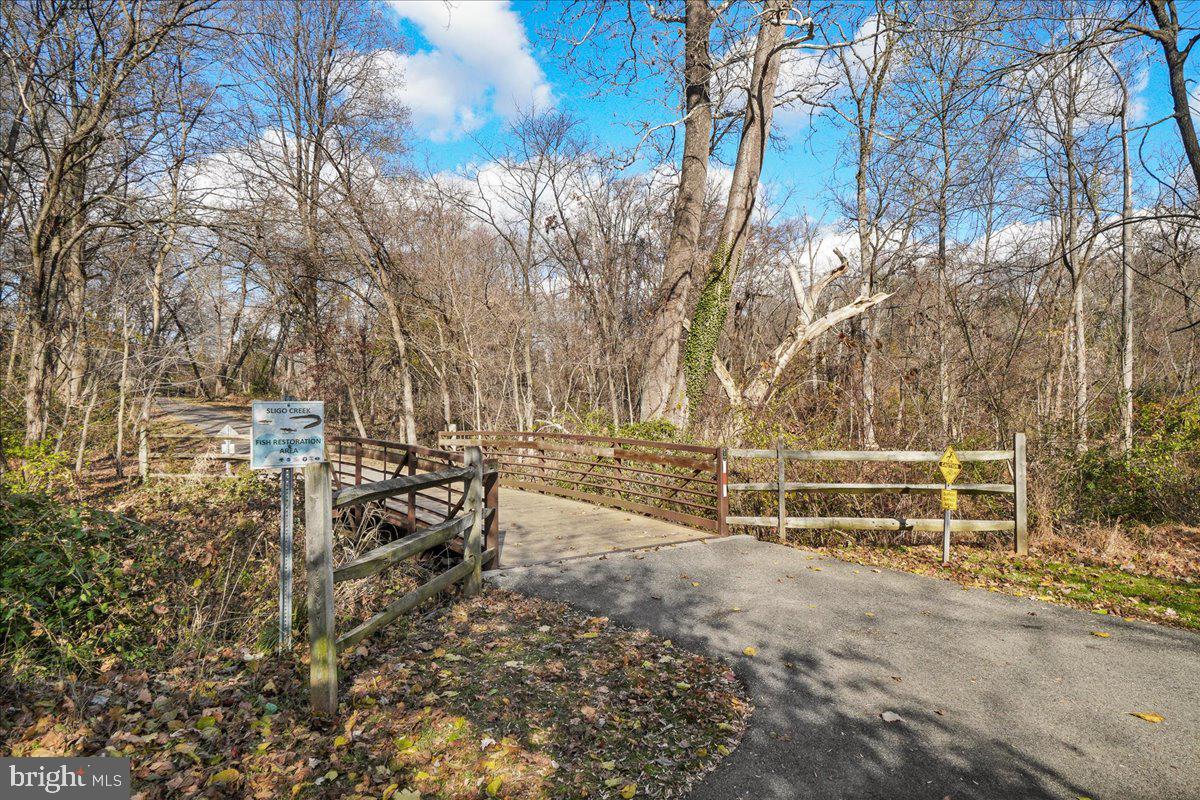 WOODSIDE - Residential