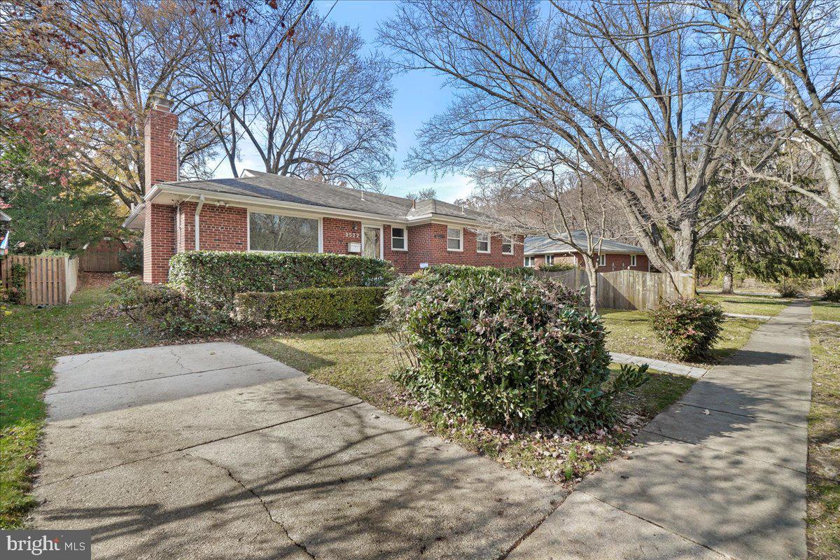 WOODSIDE - Residential