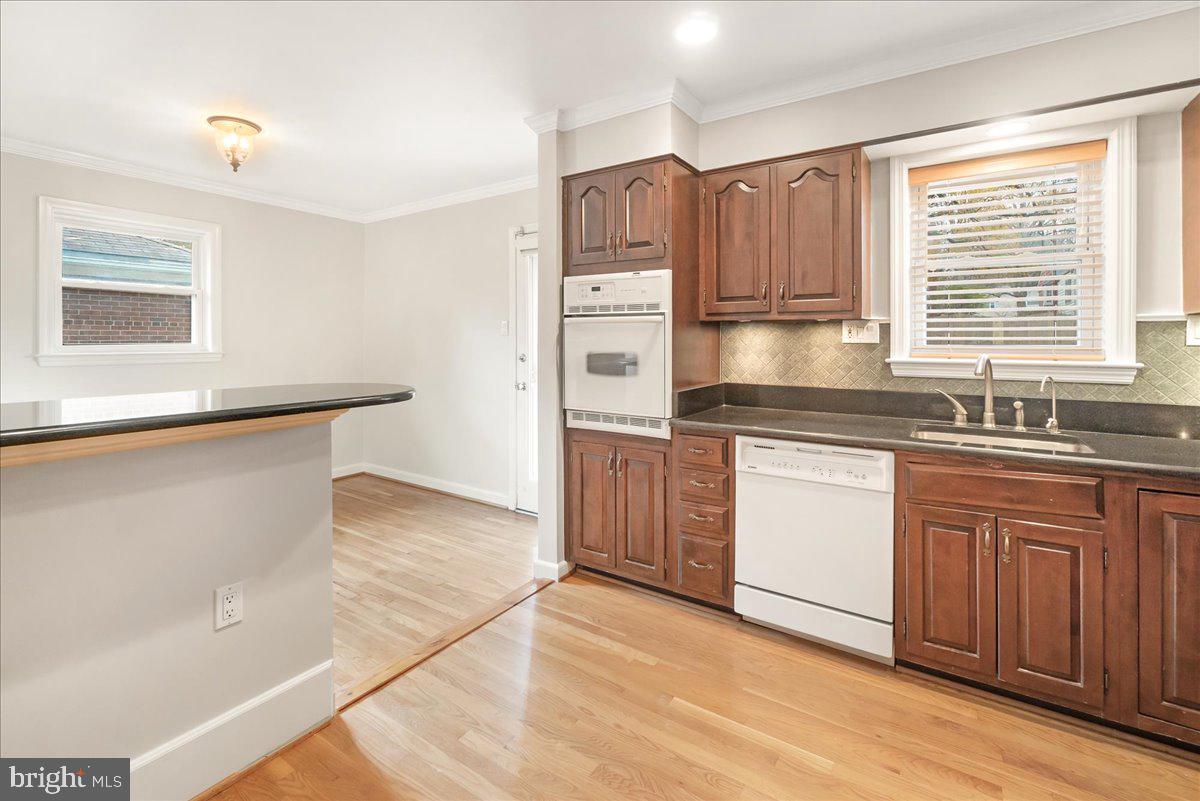 WOODSIDE - Residential