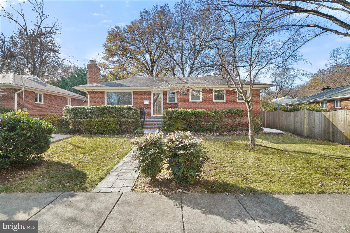 WOODSIDE - Residential