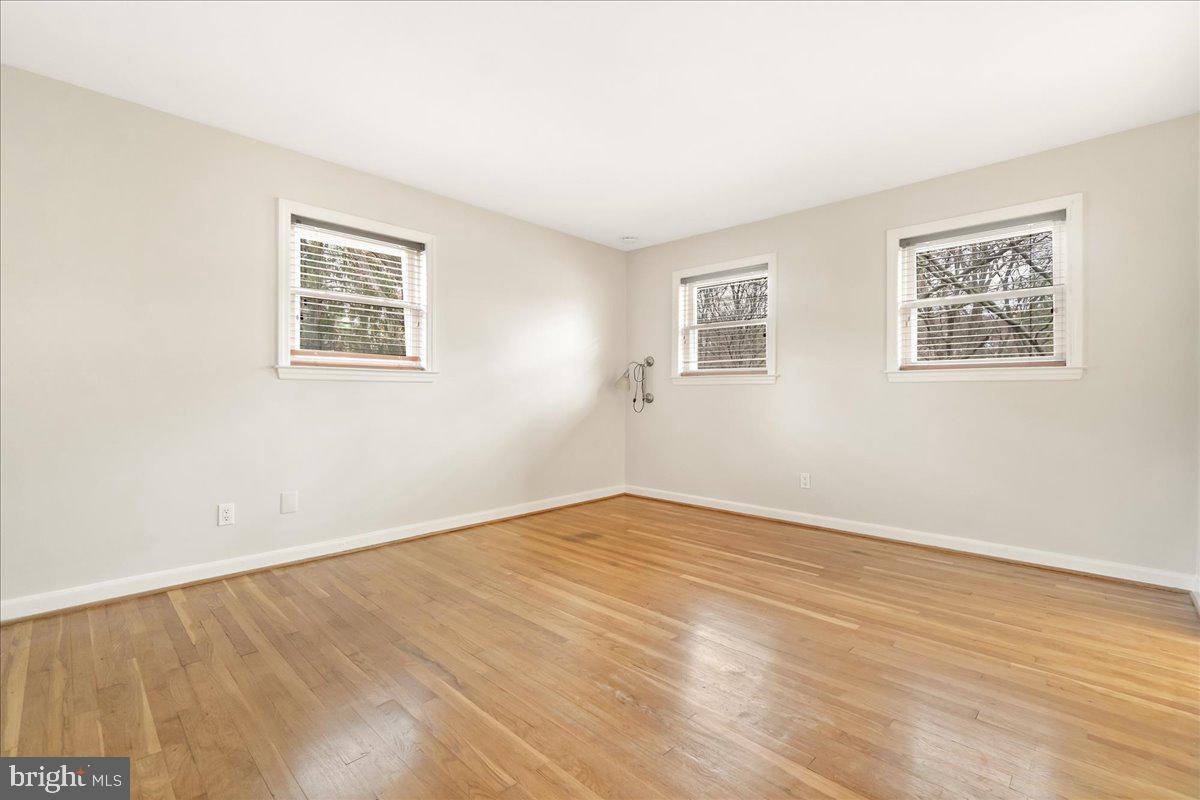 WOODSIDE - Residential