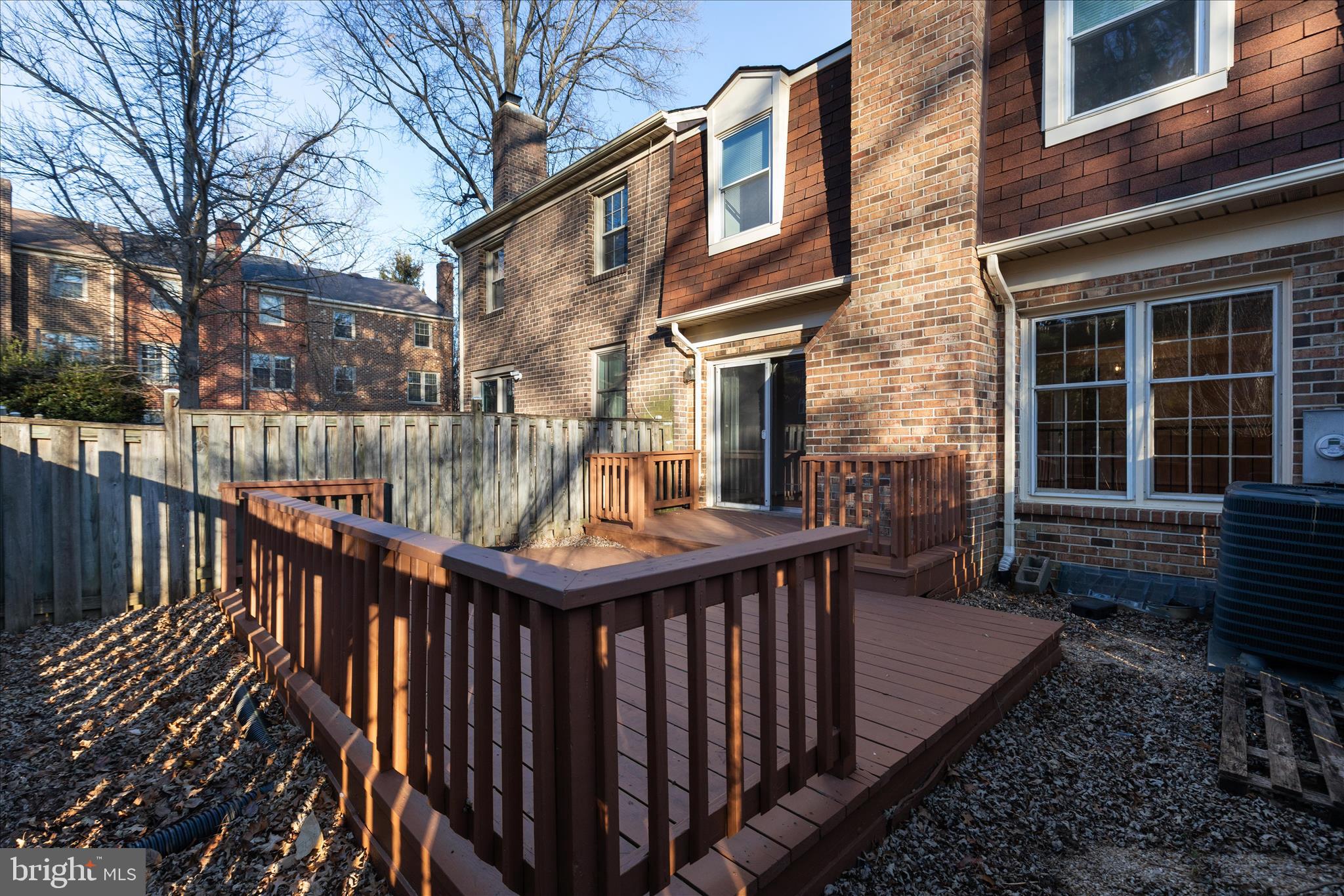 LAFAYETTE PARK WEST - Residential