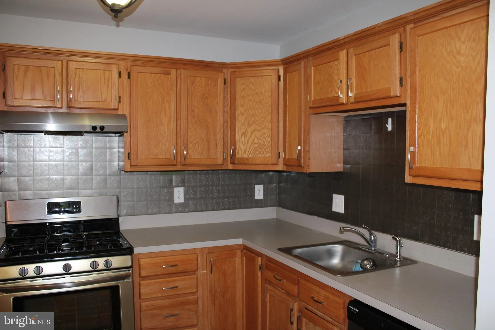 Sicklerville, New Jersey 08081, United States, 2 Bedrooms Bedrooms, ,3 BathroomsBathrooms,Residential,Coming Soon,178123