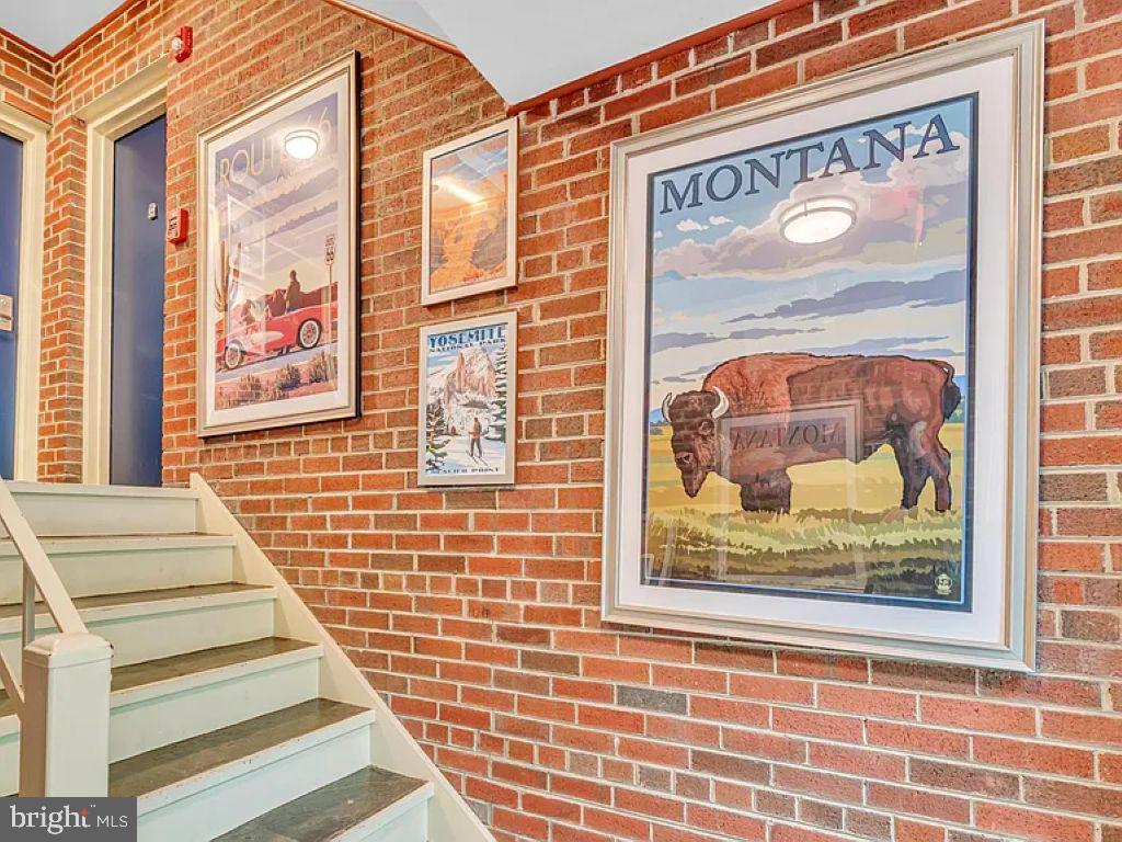 220 2ND STREET SE 01