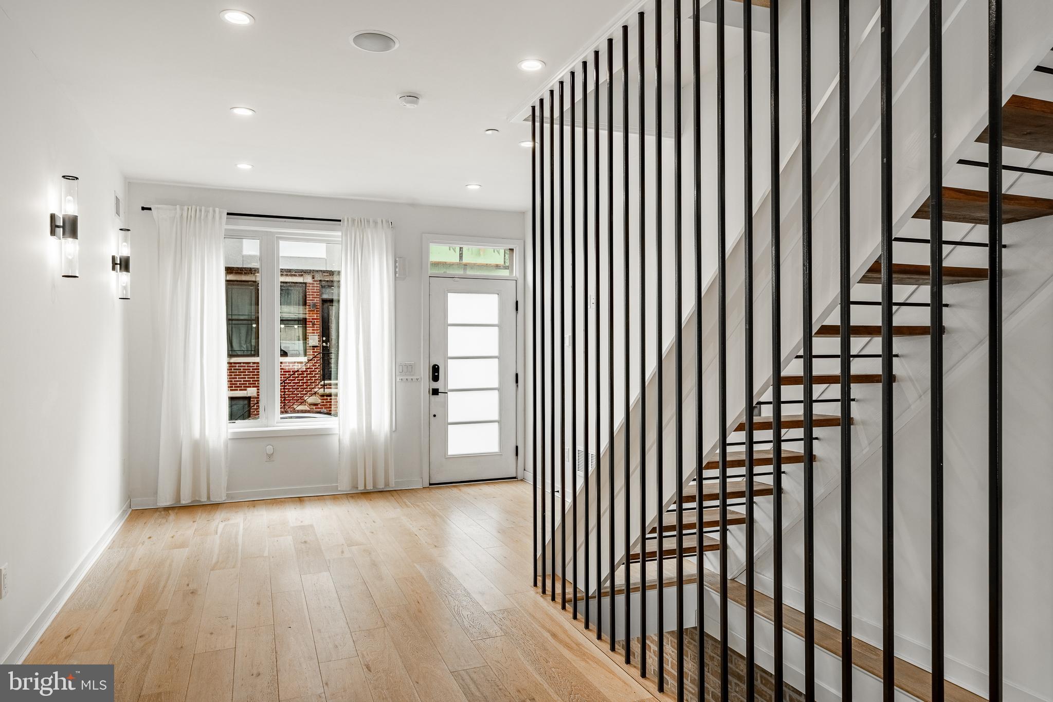 POINT BREEZE - Residential