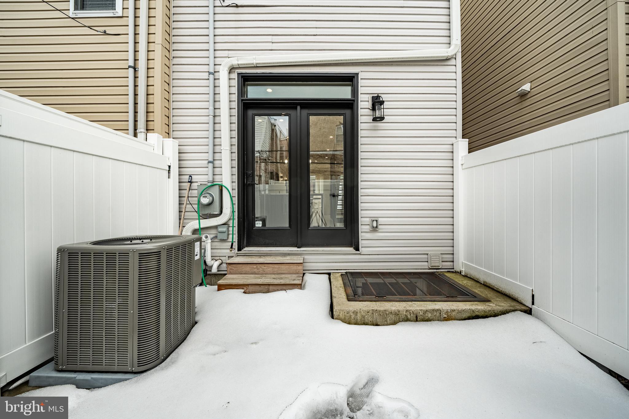 POINT BREEZE - Residential