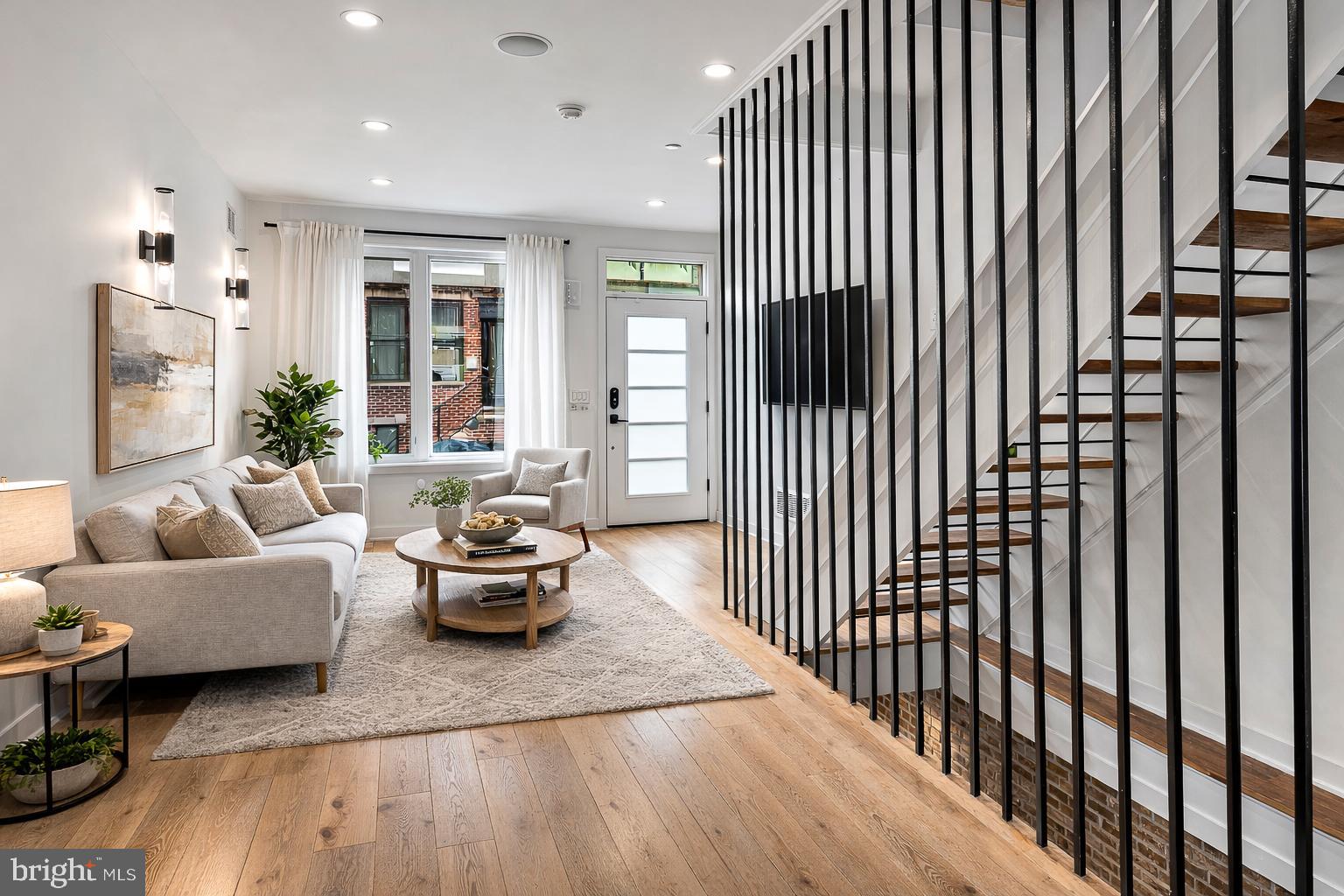 POINT BREEZE - Residential