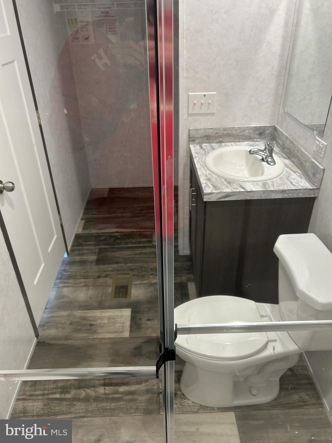 MIDLAND PARK - Residential