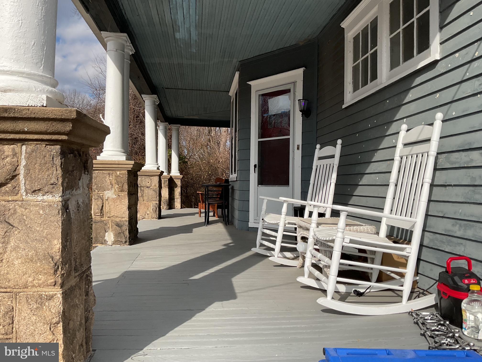 718 WOODLANE ROAD