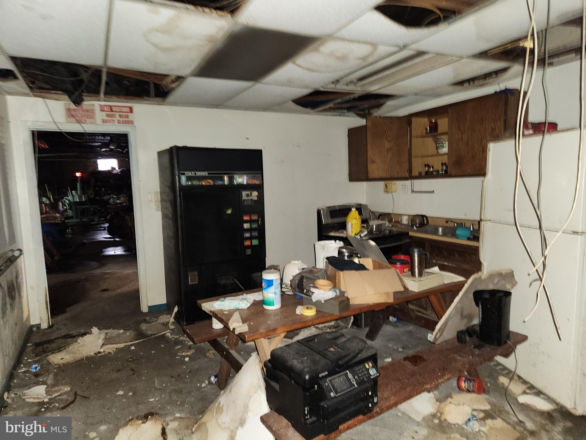 SHIPLEY HILL - Commercial Sale