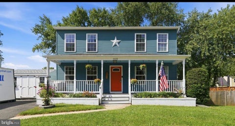 Homes For Rent - 5633 Roundtree Drive<br/> WOODBRIDGE, VA 22193