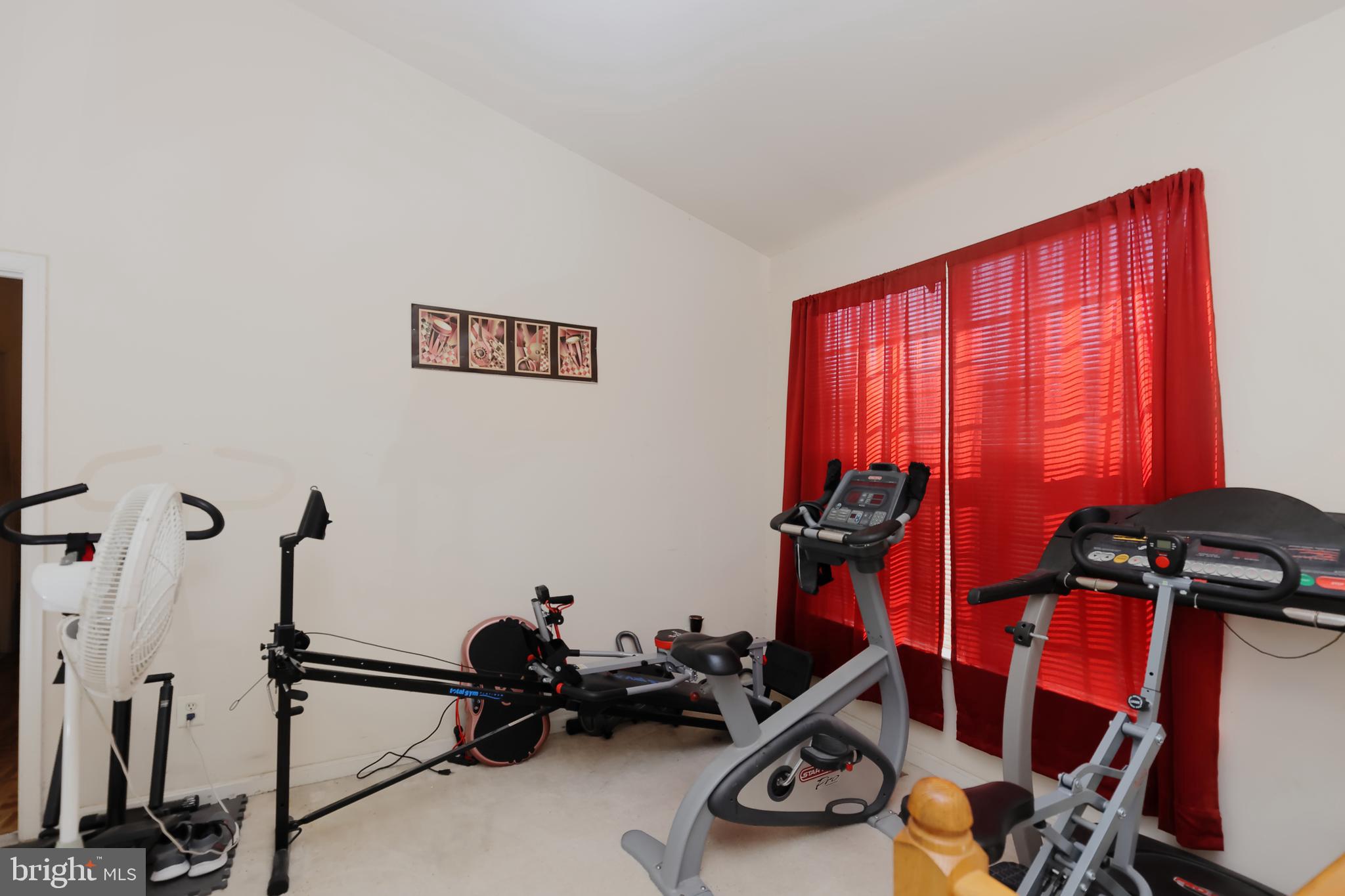 HAMPSHIRE HALL - Residential