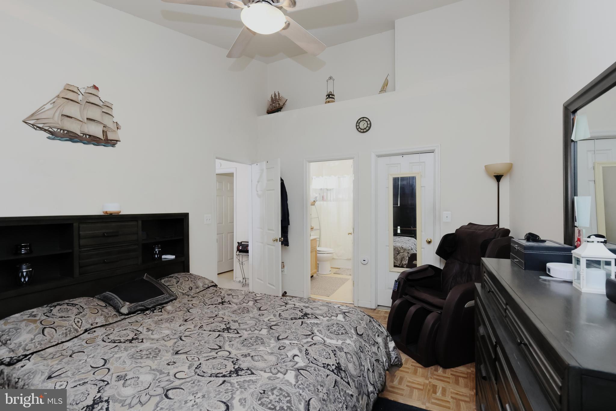 HAMPSHIRE HALL - Residential