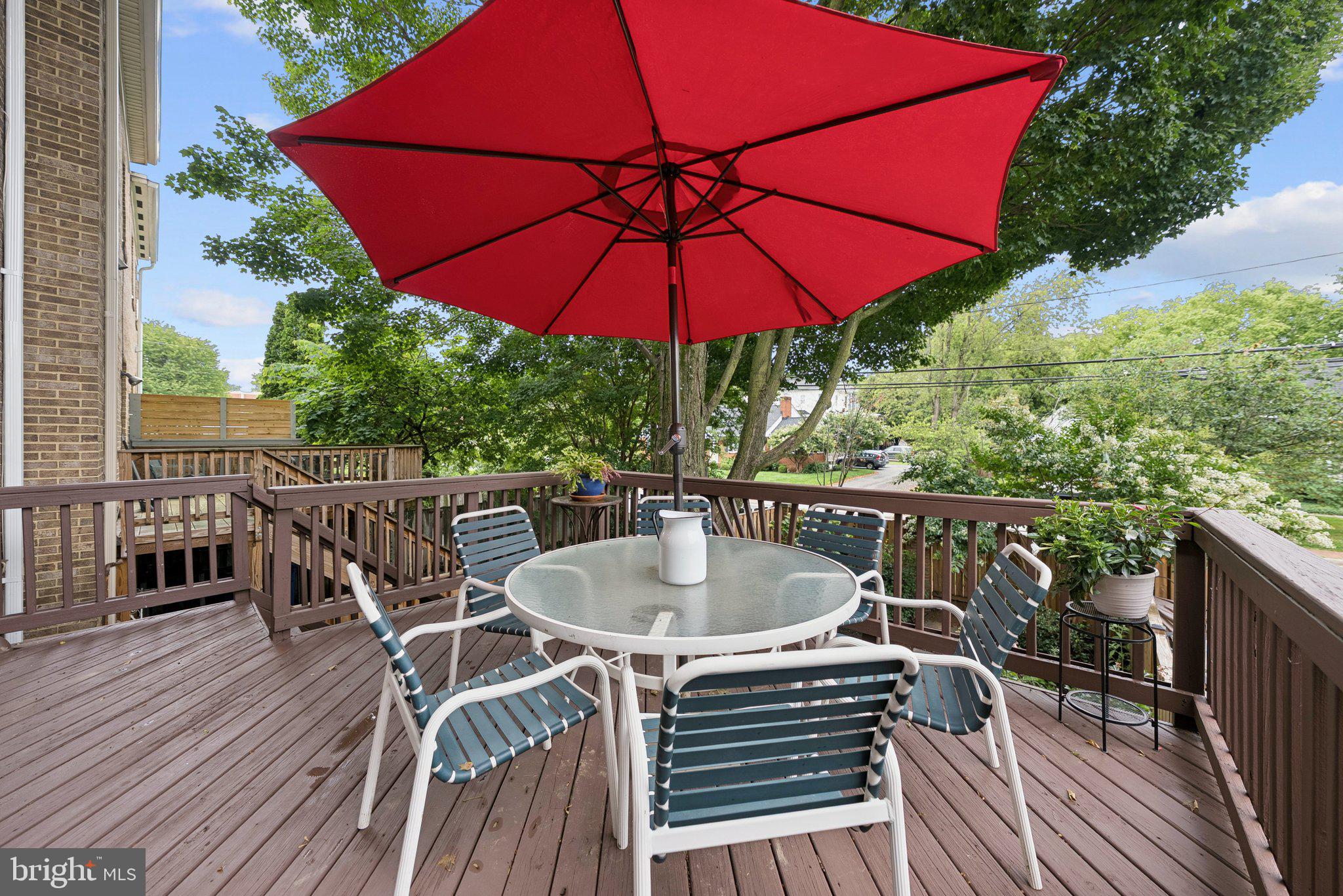 EXETER SQUARE - Residential