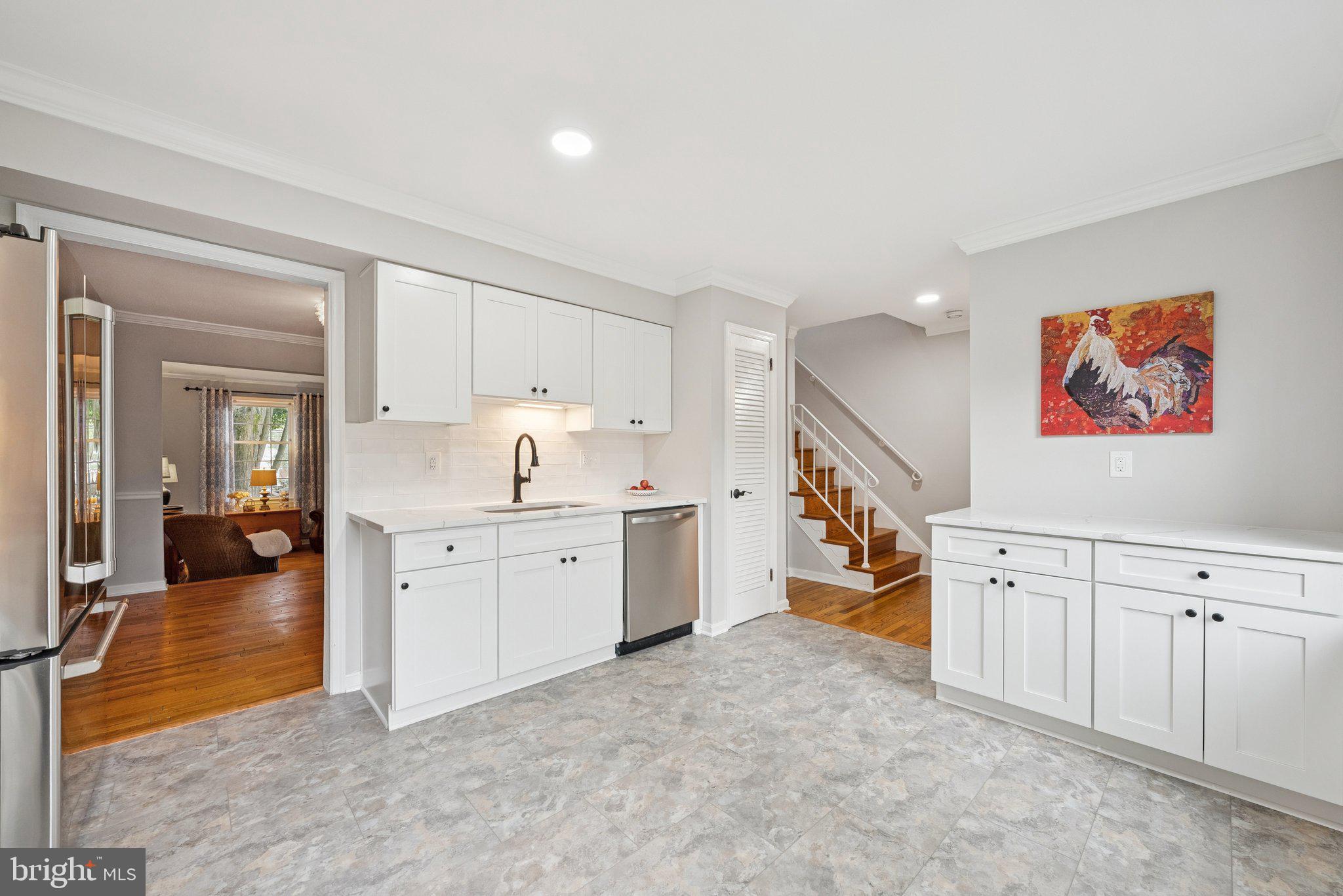 EXETER SQUARE - Residential