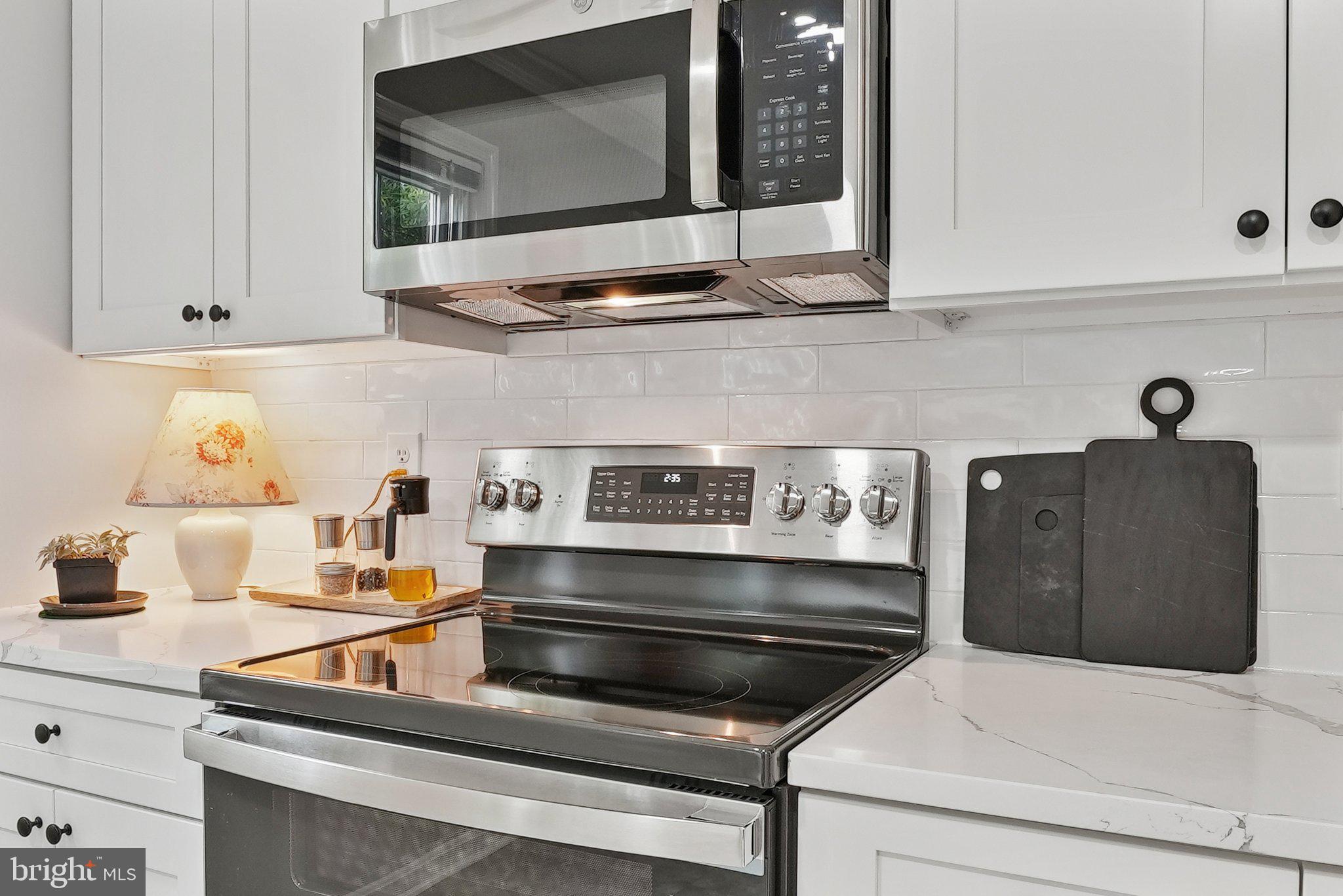 EXETER SQUARE - Residential