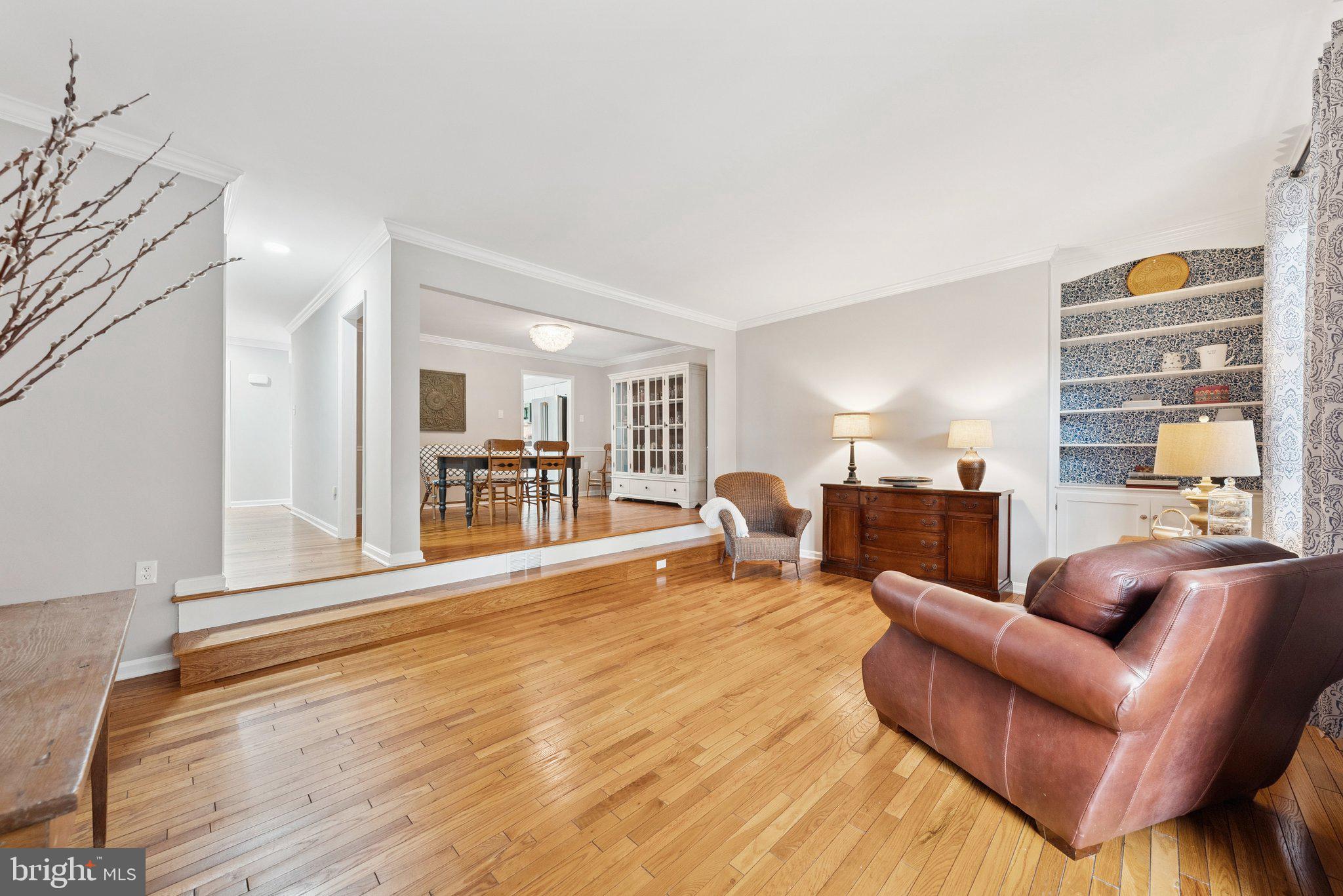 EXETER SQUARE - Residential