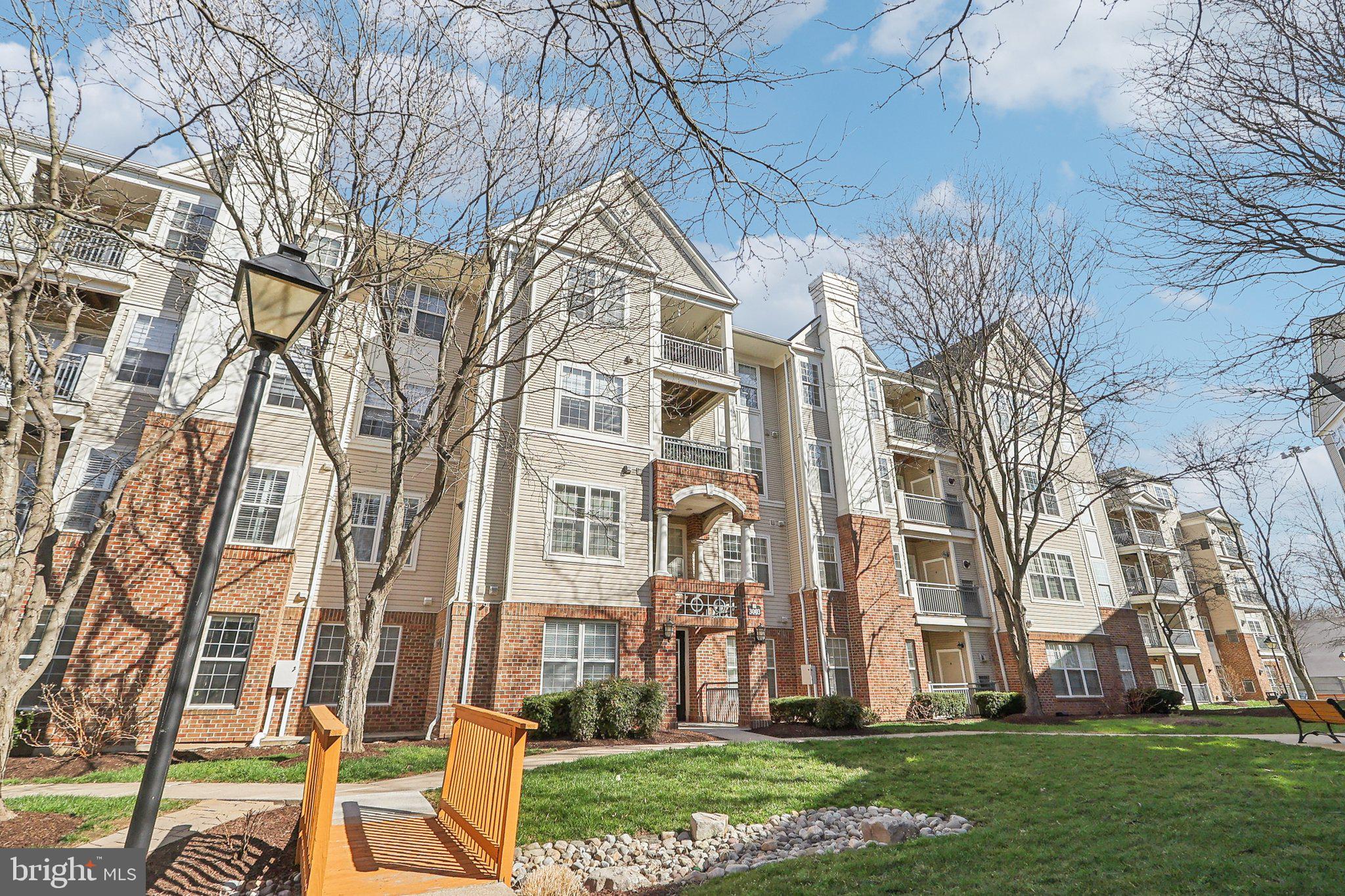 HIGH POINTE AT JEFFERSON - Residential