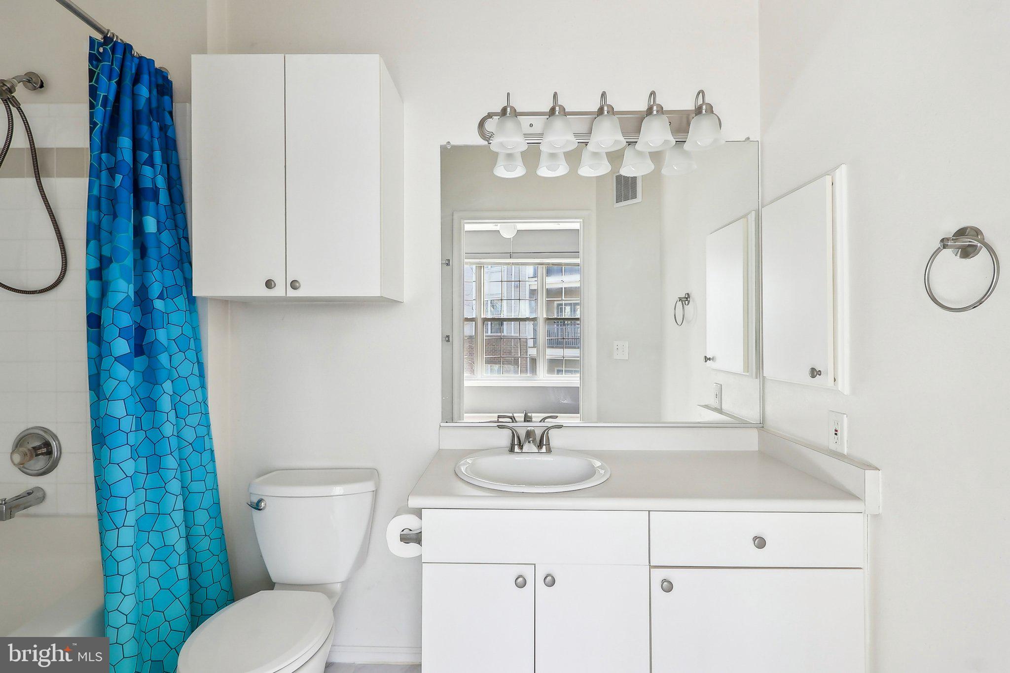 HIGH POINTE AT JEFFERSON - Residential