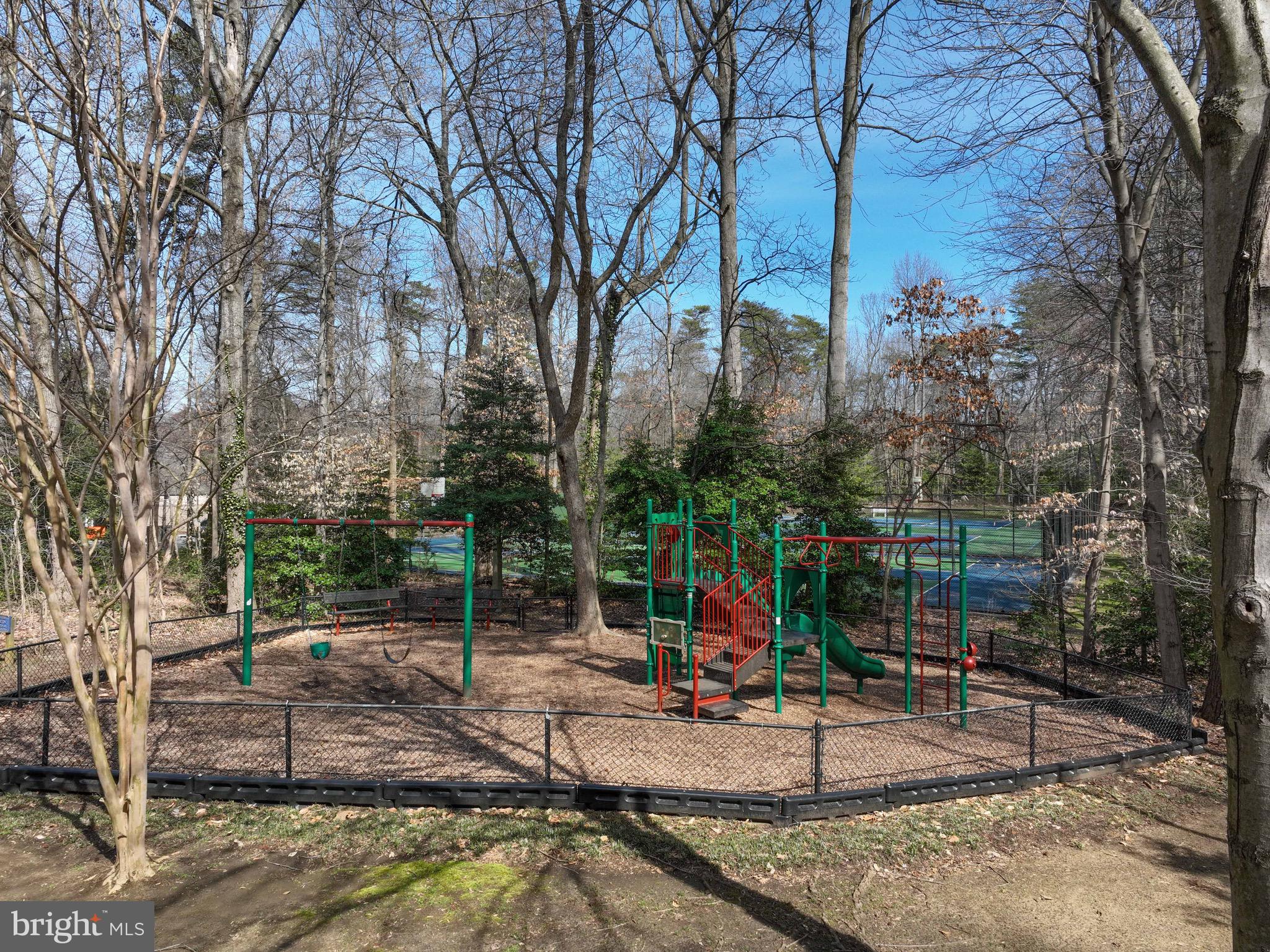 RIVA TRACE/SPRING PLACE - Residential