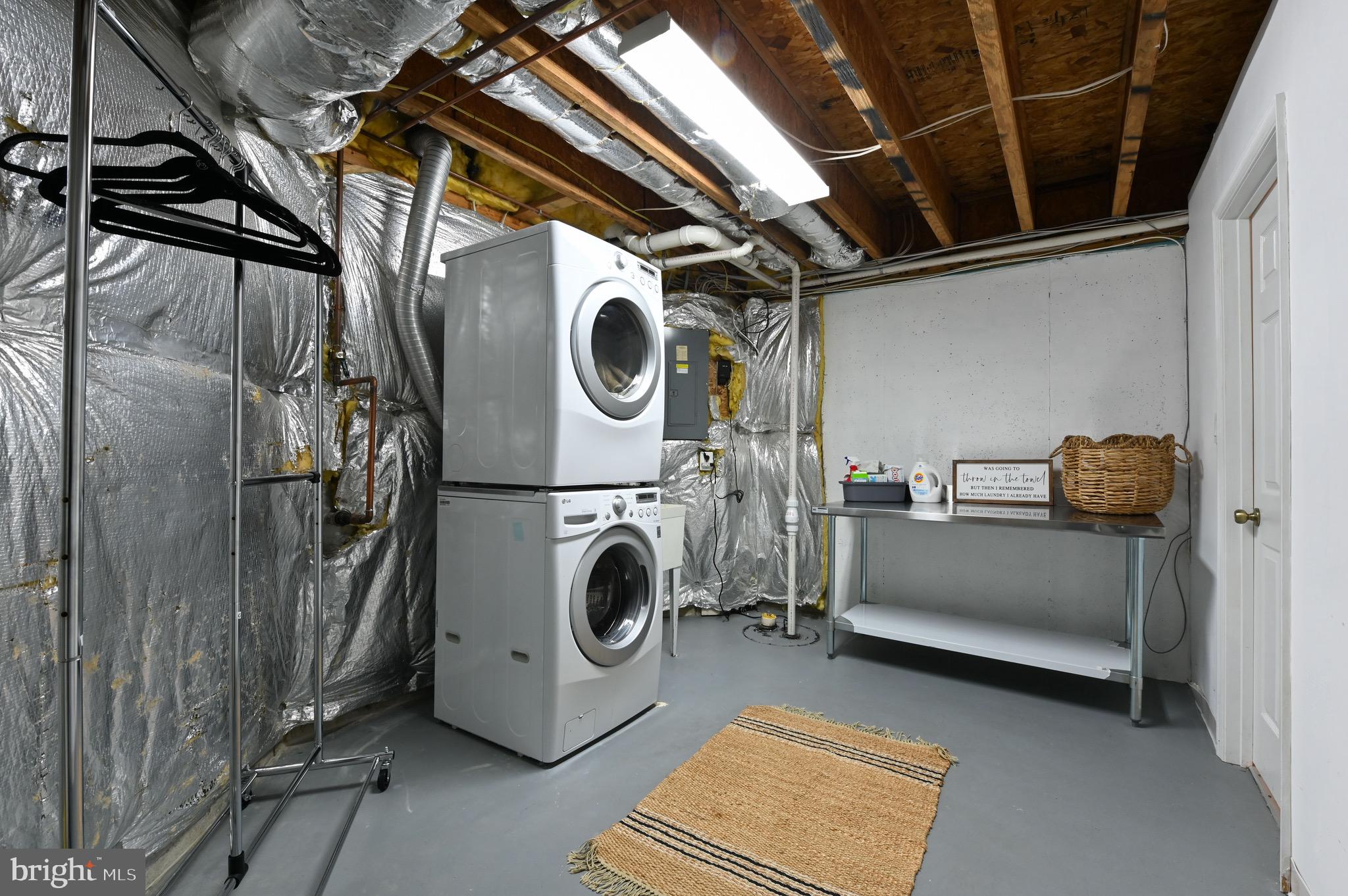 RIVA TRACE/SPRING PLACE - Residential