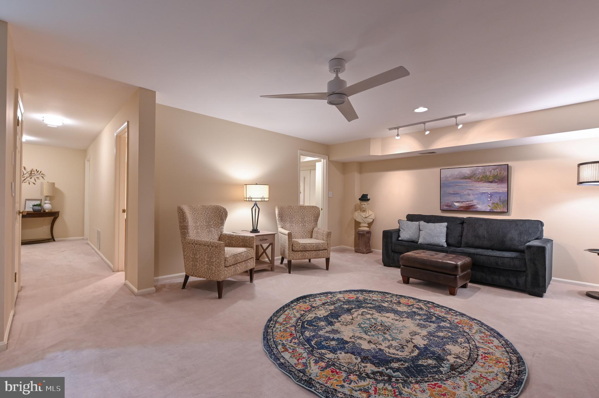 RIVA TRACE/SPRING PLACE - Residential