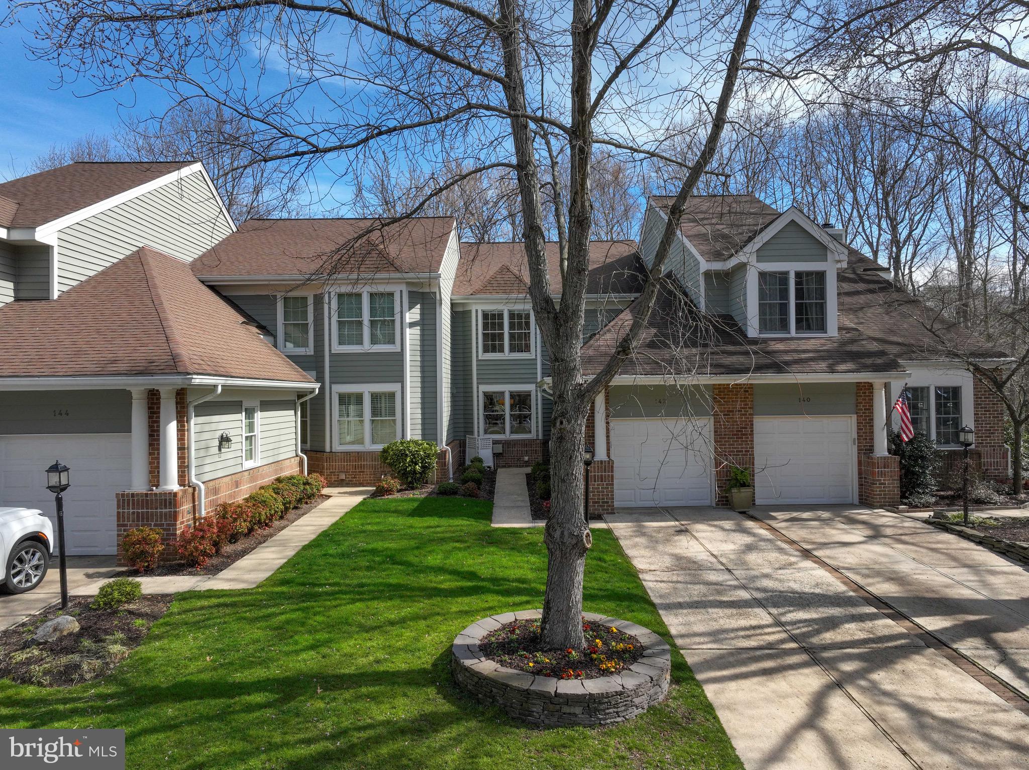 RIVA TRACE/SPRING PLACE - Residential