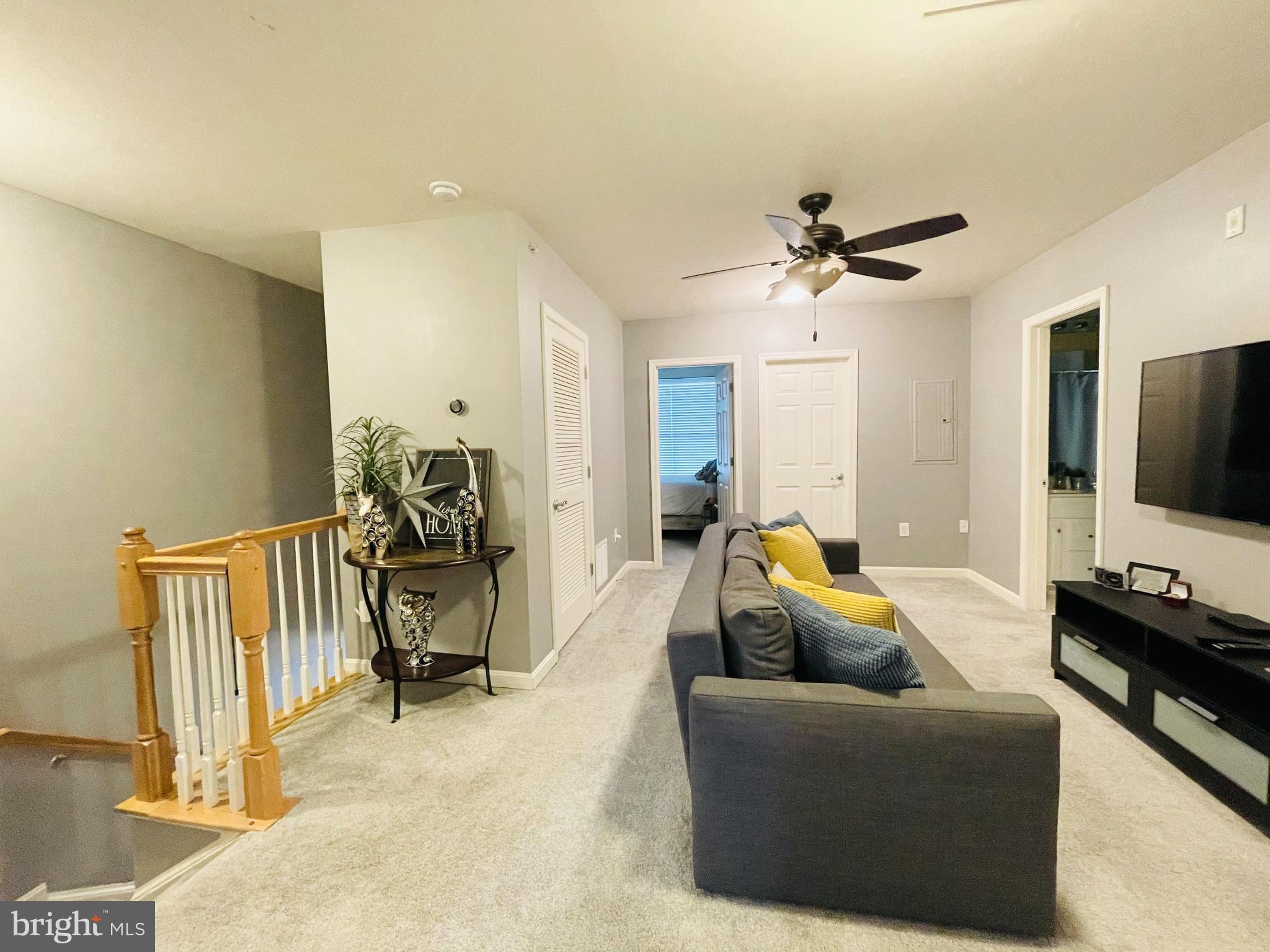 THE COMMONS ON WILLIAM SQUARE - Residential Lease