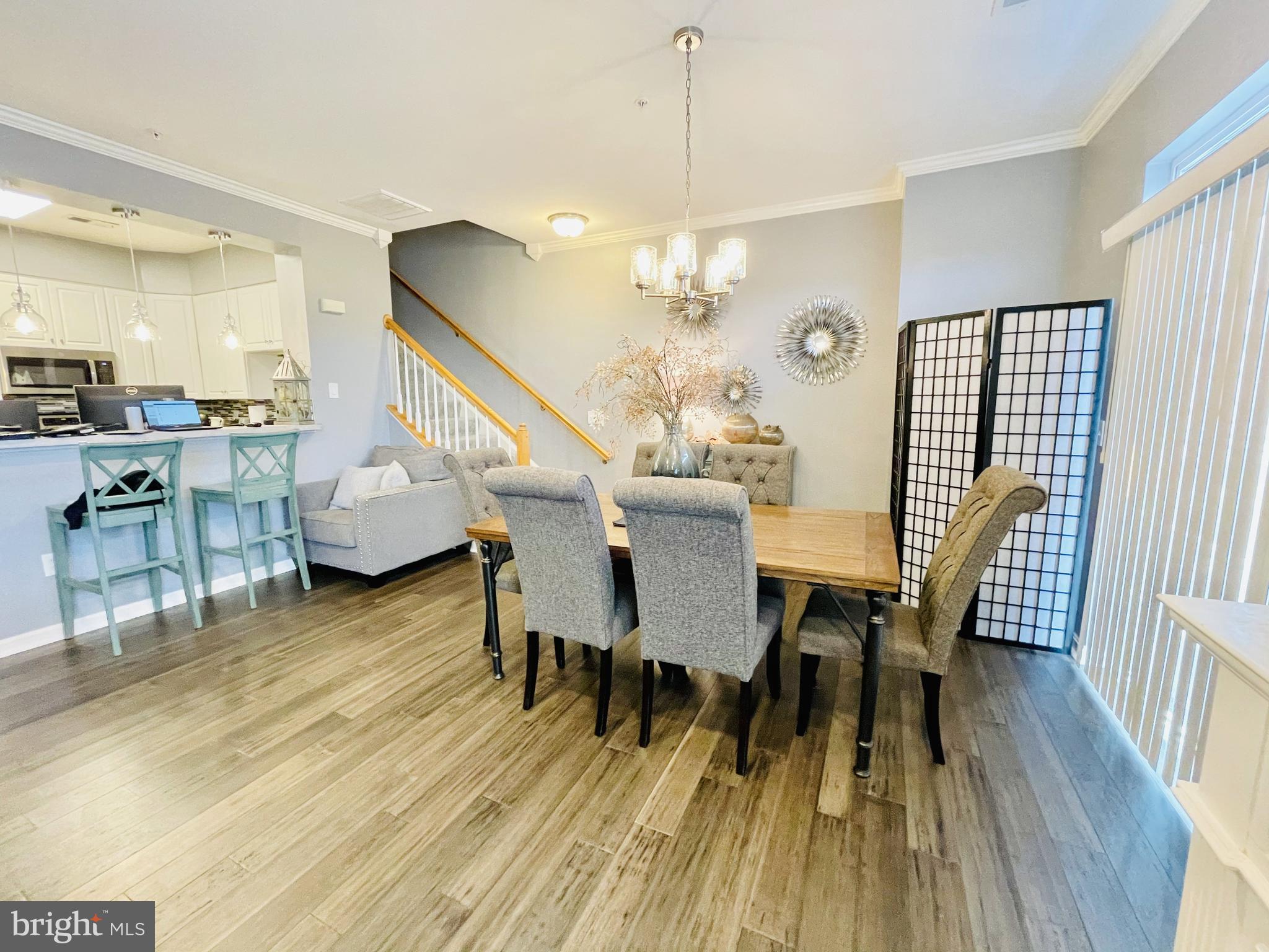 THE COMMONS ON WILLIAM SQUARE - Residential Lease