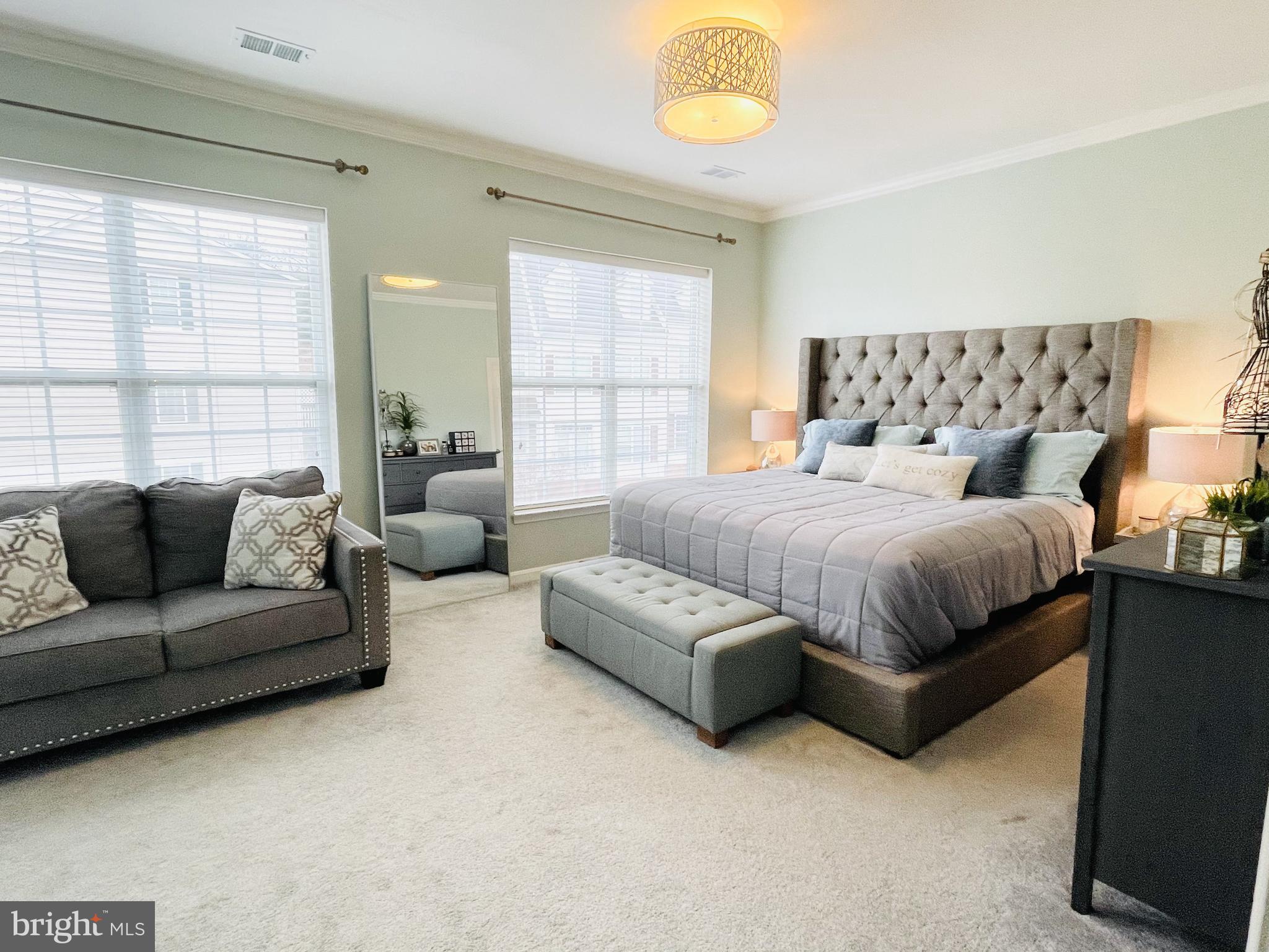 THE COMMONS ON WILLIAM SQUARE - Residential Lease