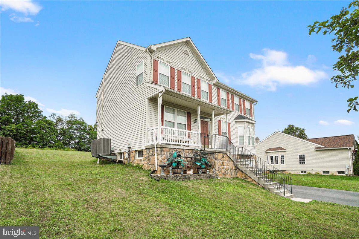 ST JAMES VILLAGE NORTH - Residential