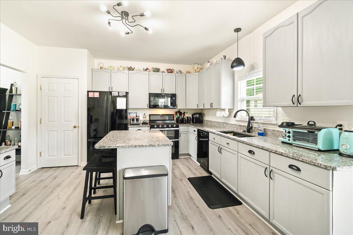 ST JAMES VILLAGE NORTH - Residential